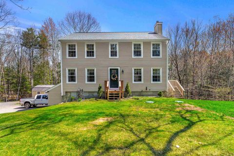 Photo of 75 Mcdaniel Shore Drive, Barrington, NH 03825 (MLS # 5088485)