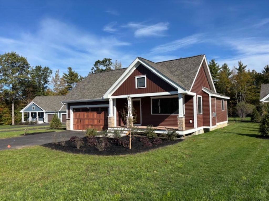 Photo of 27 Edgewater Drive, Brentwood, NH 03833 (MLS # 5074921)