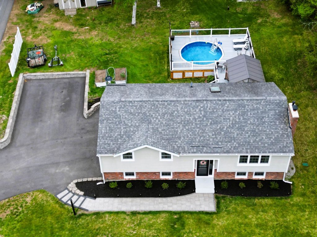 Photo of 19 Beach Drive, Kingston, NH 03848 (MLS # 5088994)