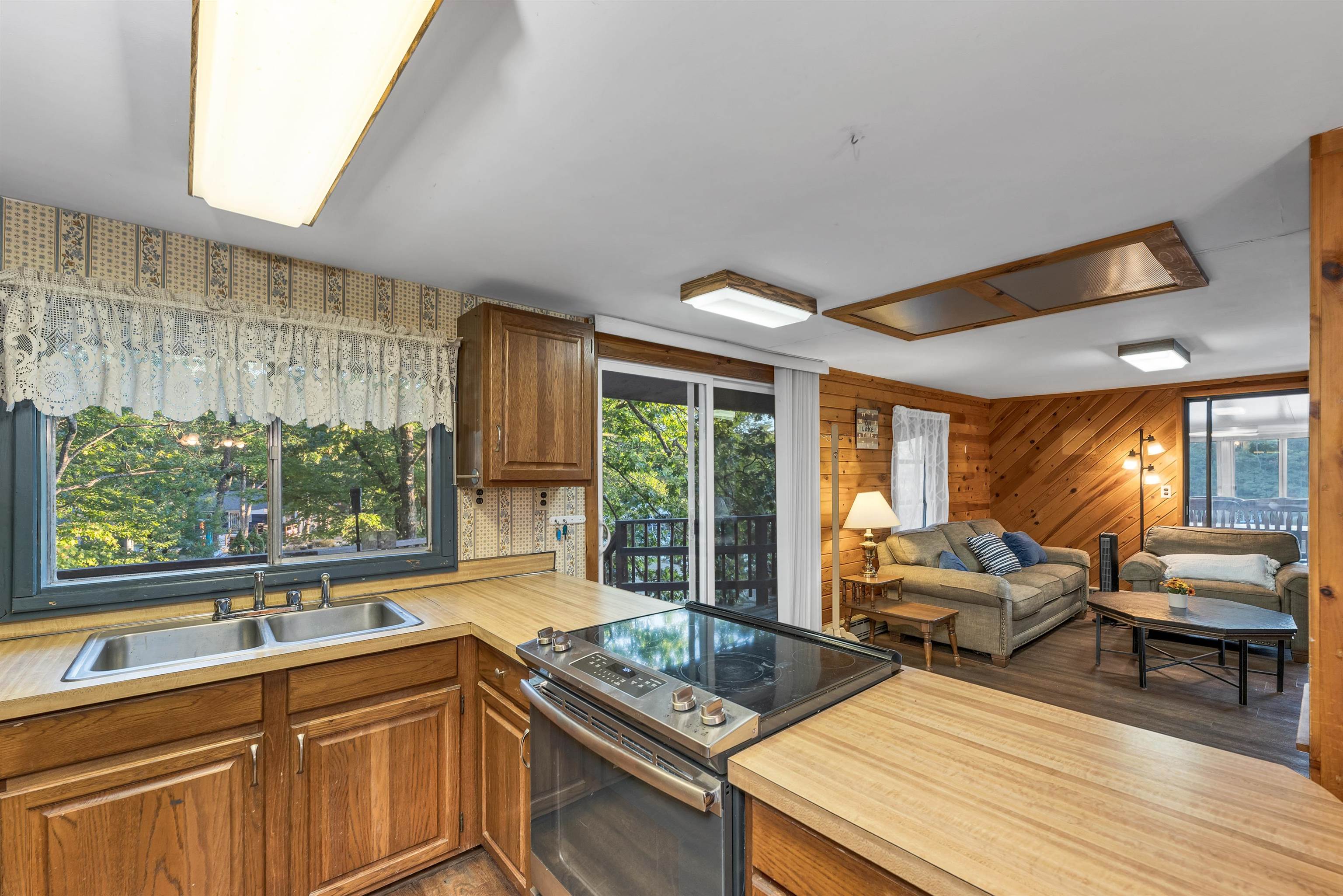 107 Pequawket Trail