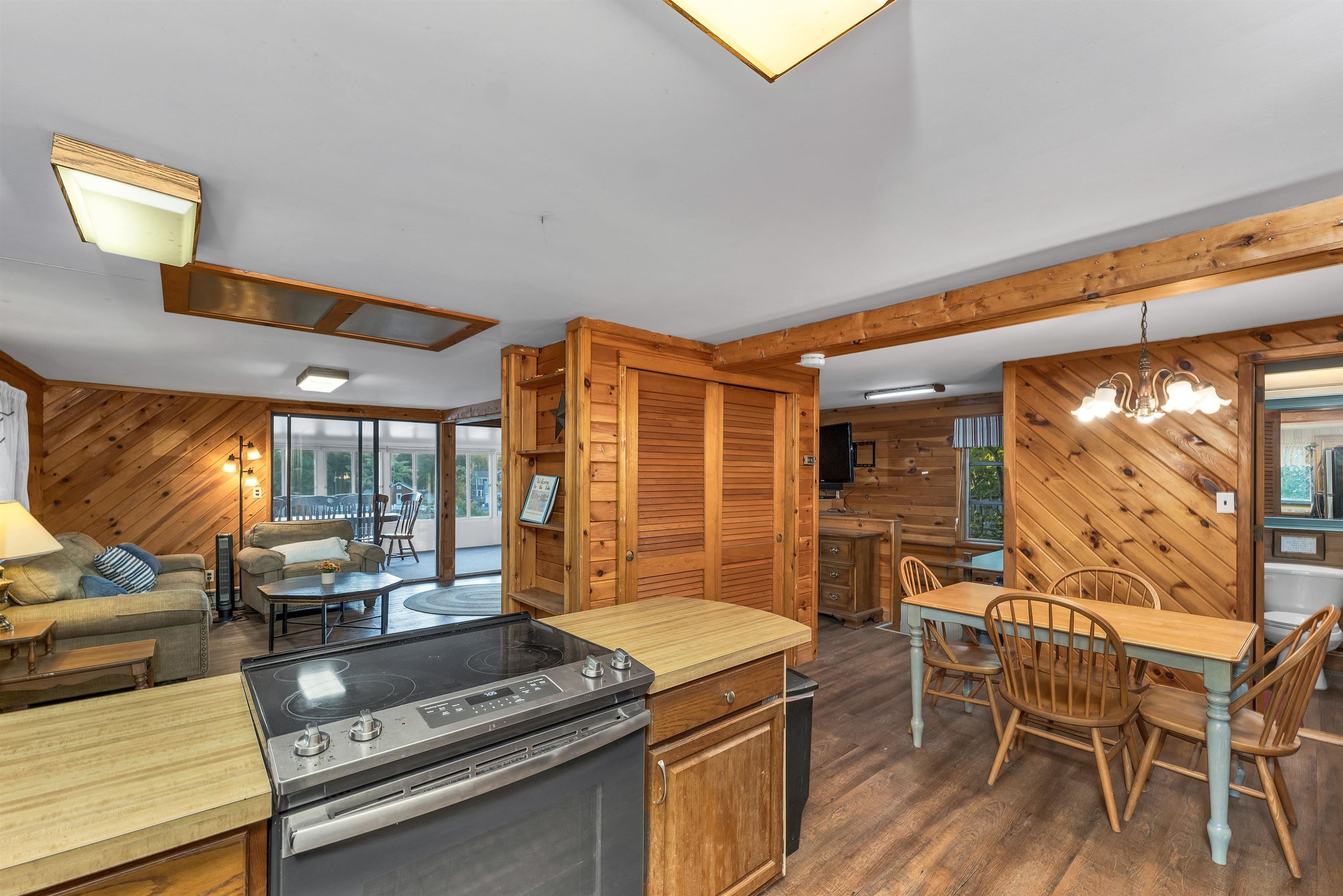 107 Pequawket Trail