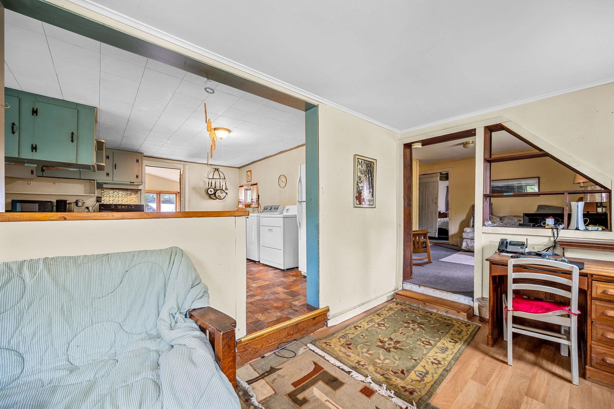 Johnson, Vermont 05656, United States, 2 Bedrooms Bedrooms, ,1 BathroomBathrooms,Residential,Pending,206615