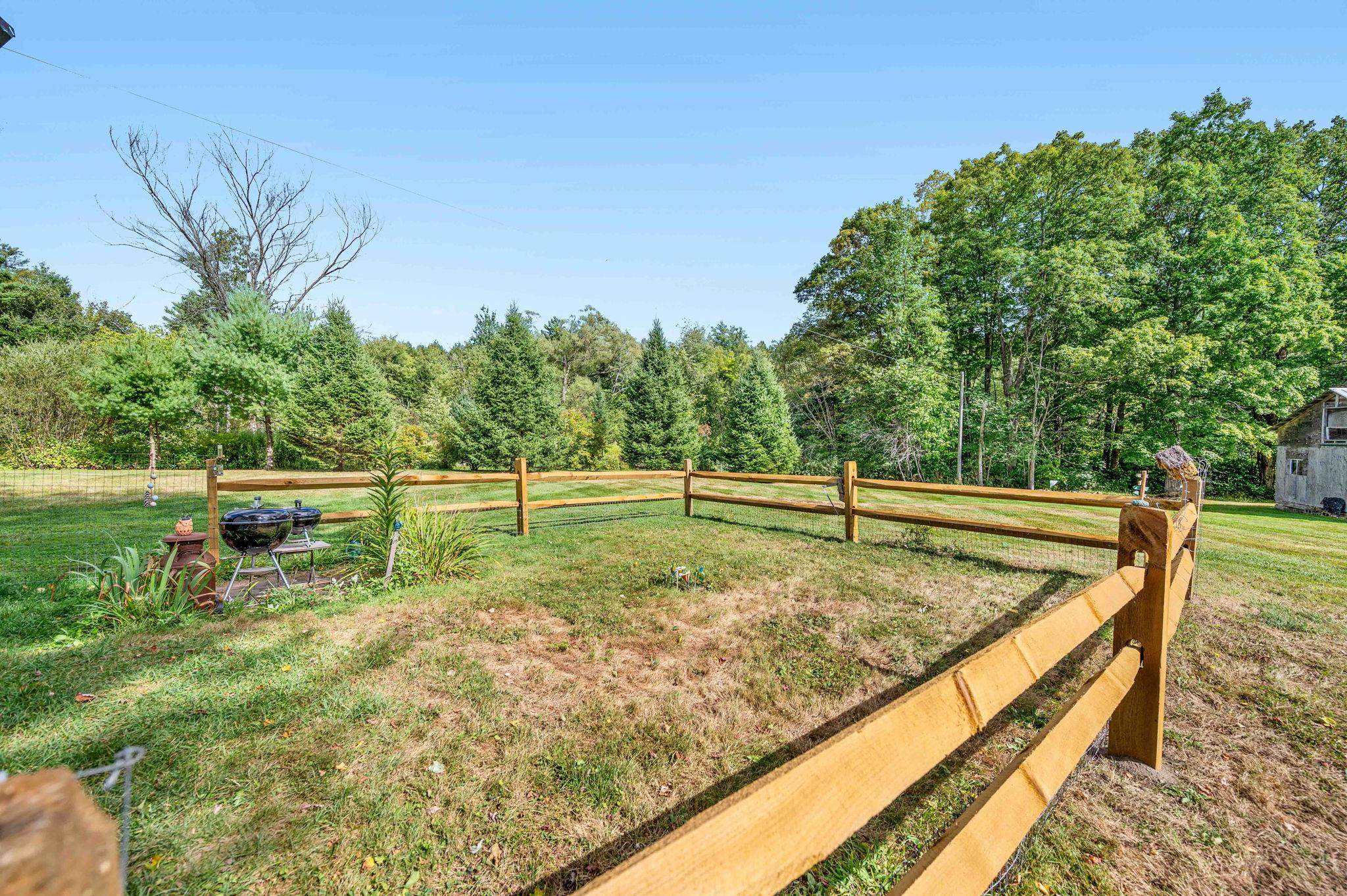 Johnson, Vermont 05656, United States, 2 Bedrooms Bedrooms, ,1 BathroomBathrooms,Residential,Pending,206615