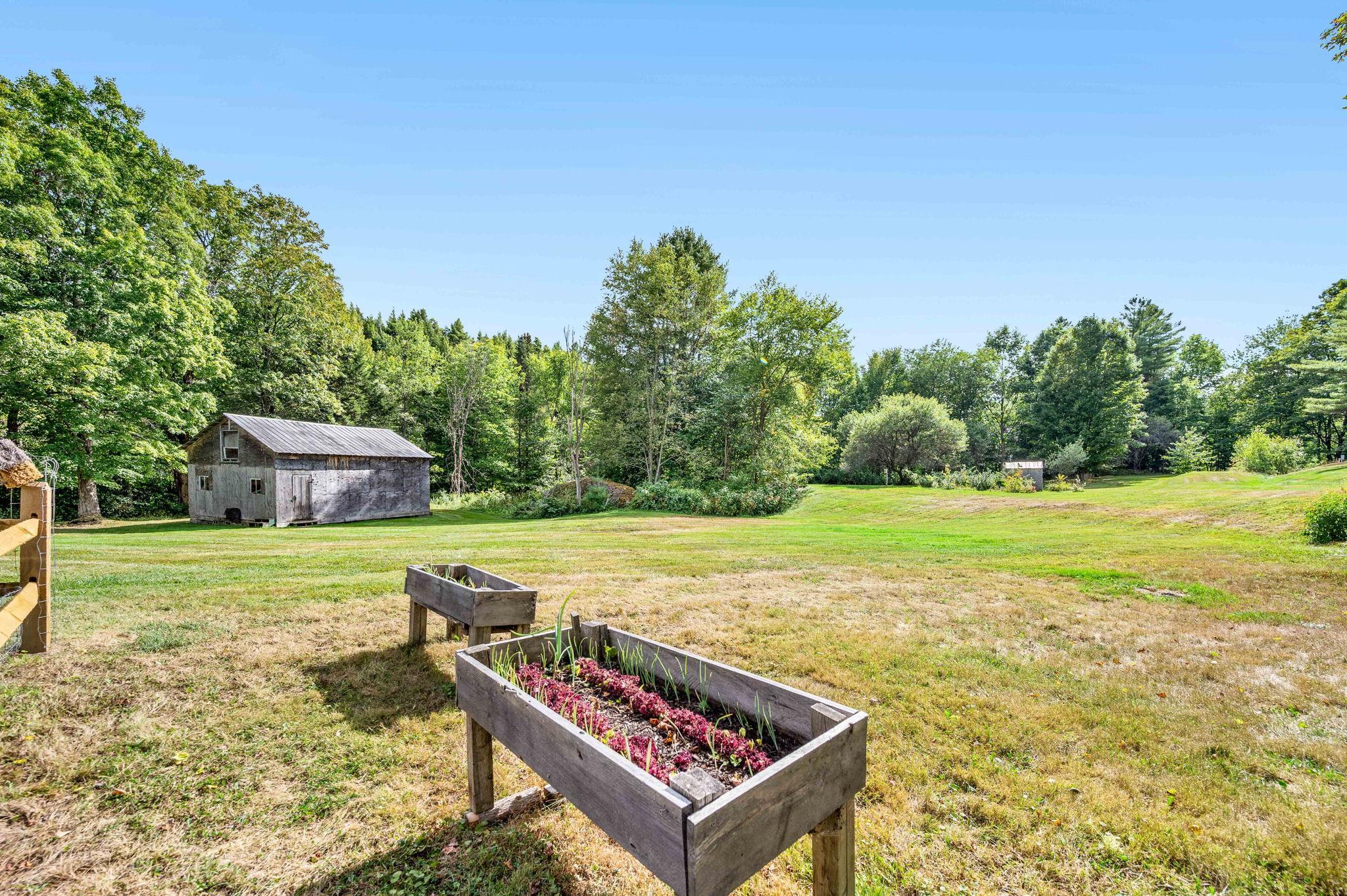 Johnson, Vermont 05656, United States, 2 Bedrooms Bedrooms, ,1 BathroomBathrooms,Residential,Pending,206615