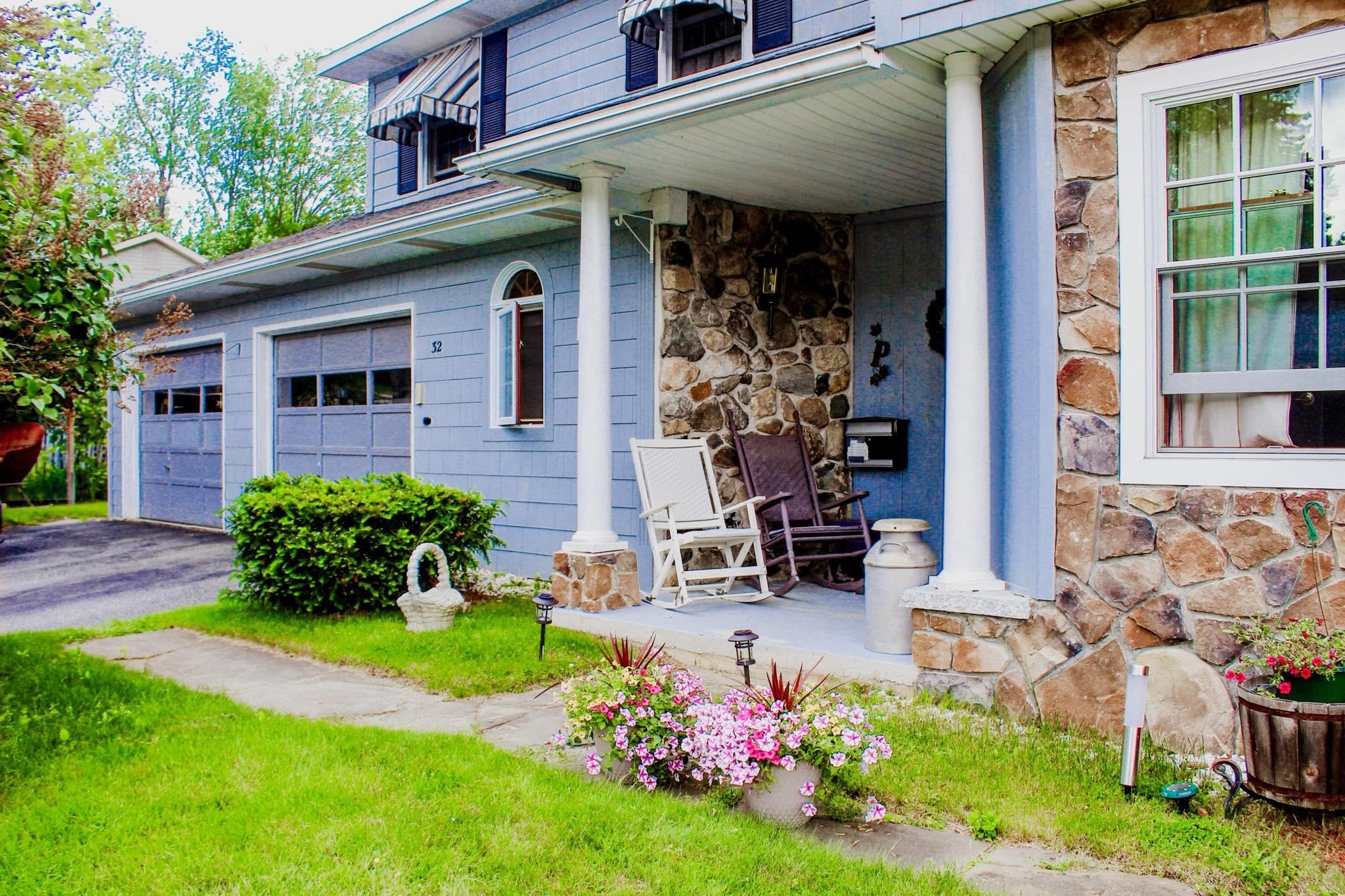 32 Hermanson Street