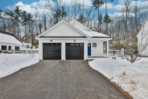 11 Pendleton Farms Lane Amherst NH 03031