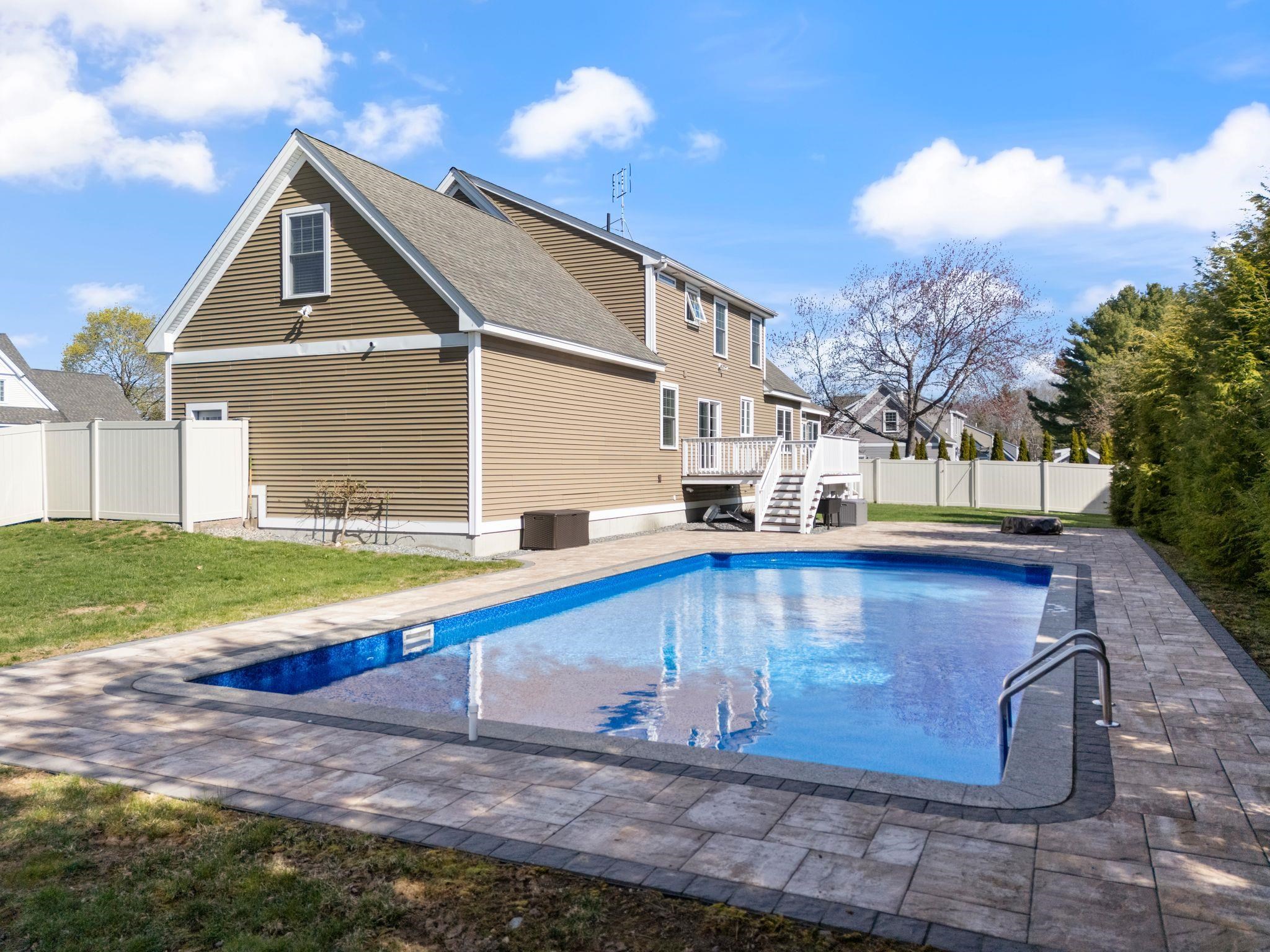 2 Hilliard Drive