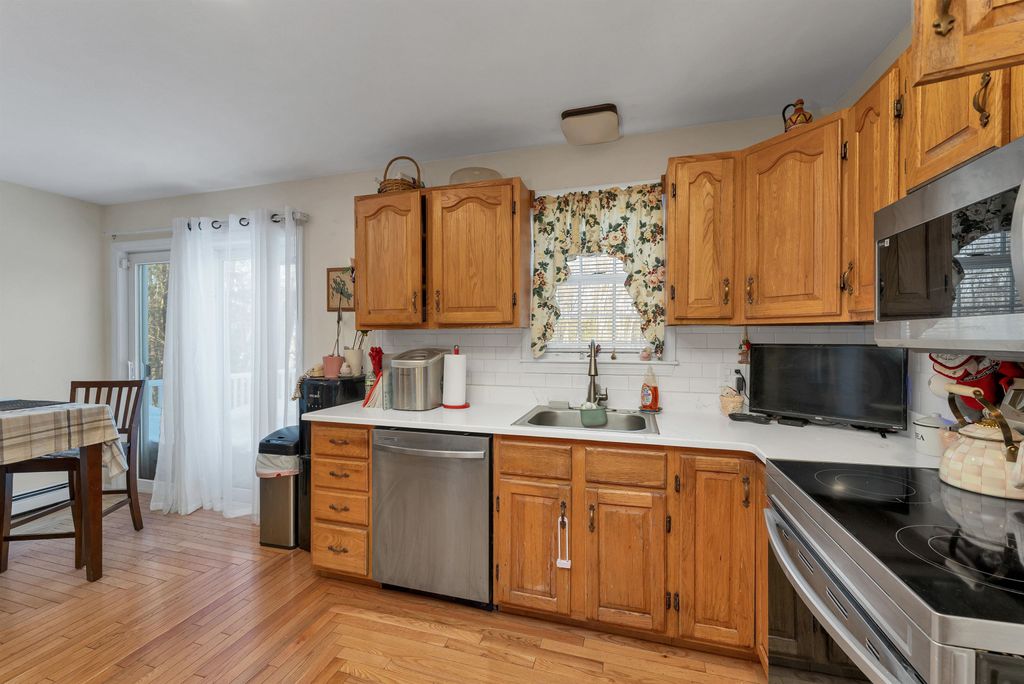 Photo of 22 Nancy Court, Alton, NH 03809 (MLS # 5077515)