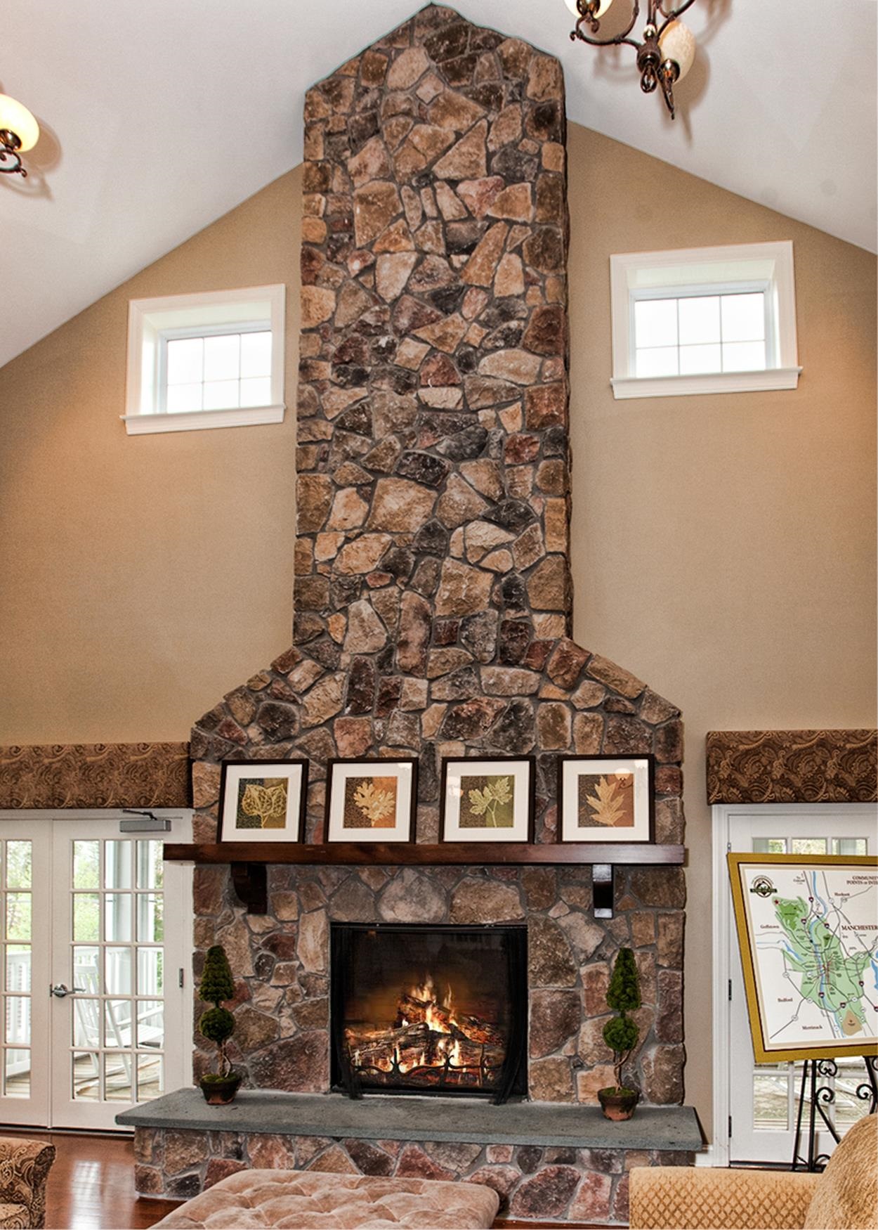 Manchester, New Hampshire 03102, United States, 2 Bedrooms Bedrooms, ,2 BathroomsBathrooms,Residential,Active,233443