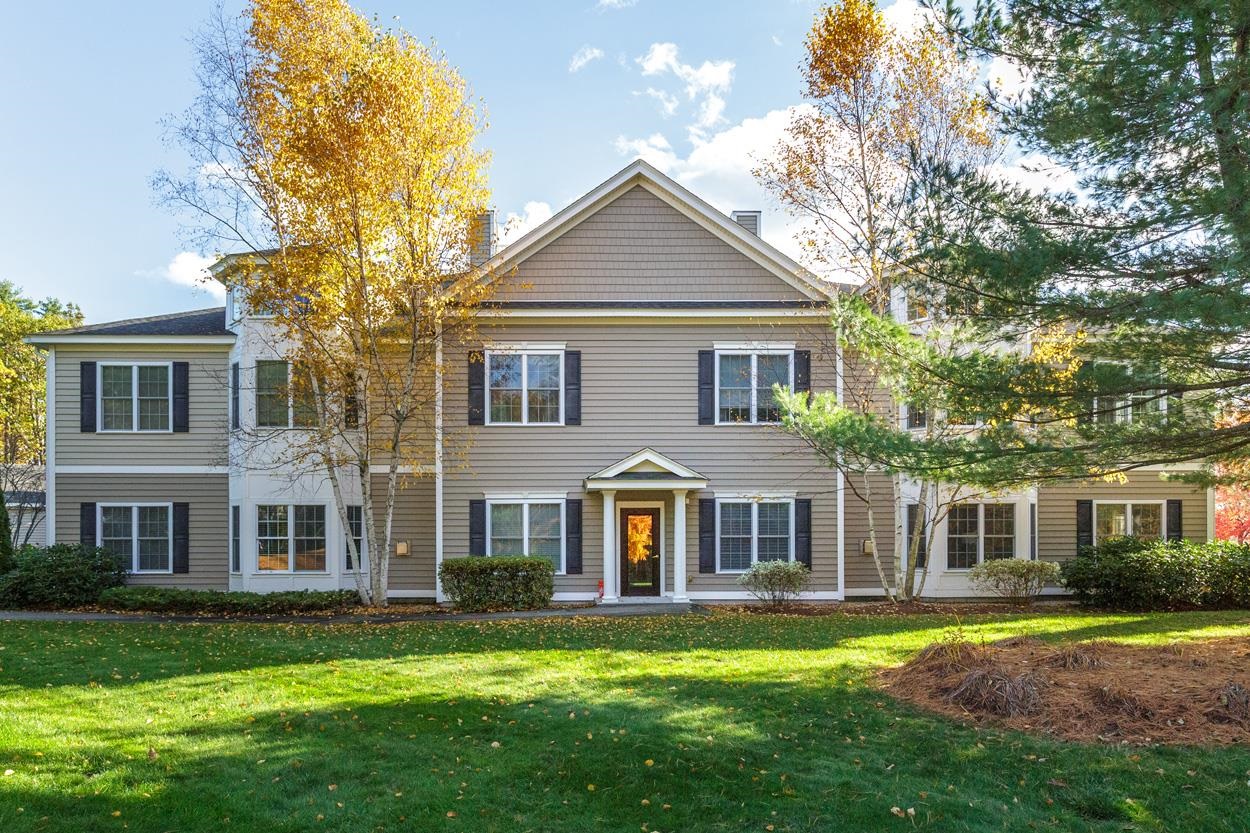 Manchester, New Hampshire 03102, United States, 2 Bedrooms Bedrooms, ,2 BathroomsBathrooms,Residential,Active,233443