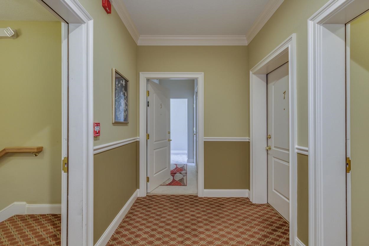 14 Carriage Way 5