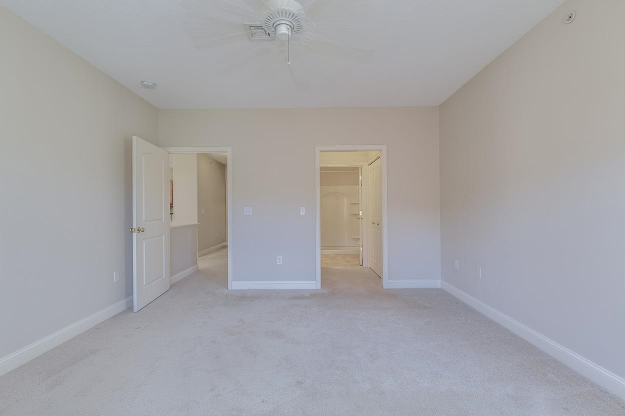 Manchester, New Hampshire 03102, United States, 2 Bedrooms Bedrooms, ,2 BathroomsBathrooms,Residential,Active,233443