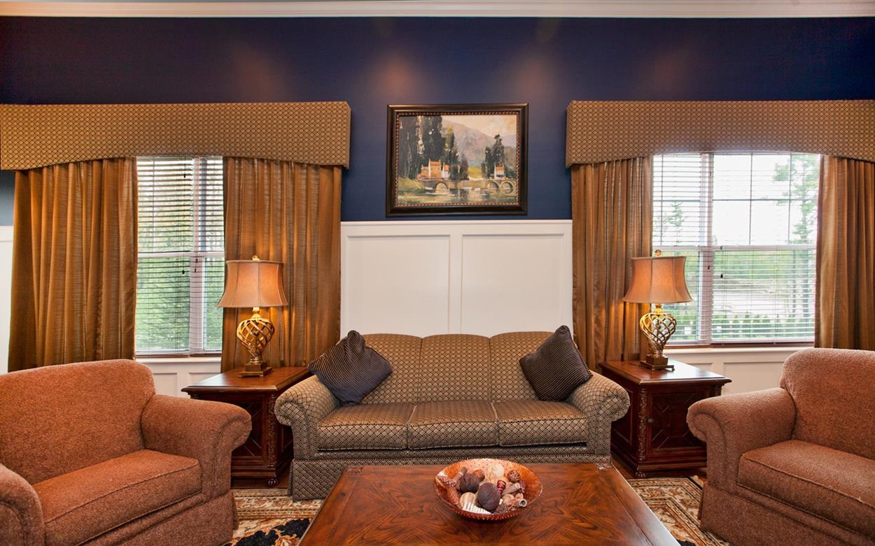 Manchester, New Hampshire 03102, United States, 2 Bedrooms Bedrooms, ,2 BathroomsBathrooms,Residential,Active,233443