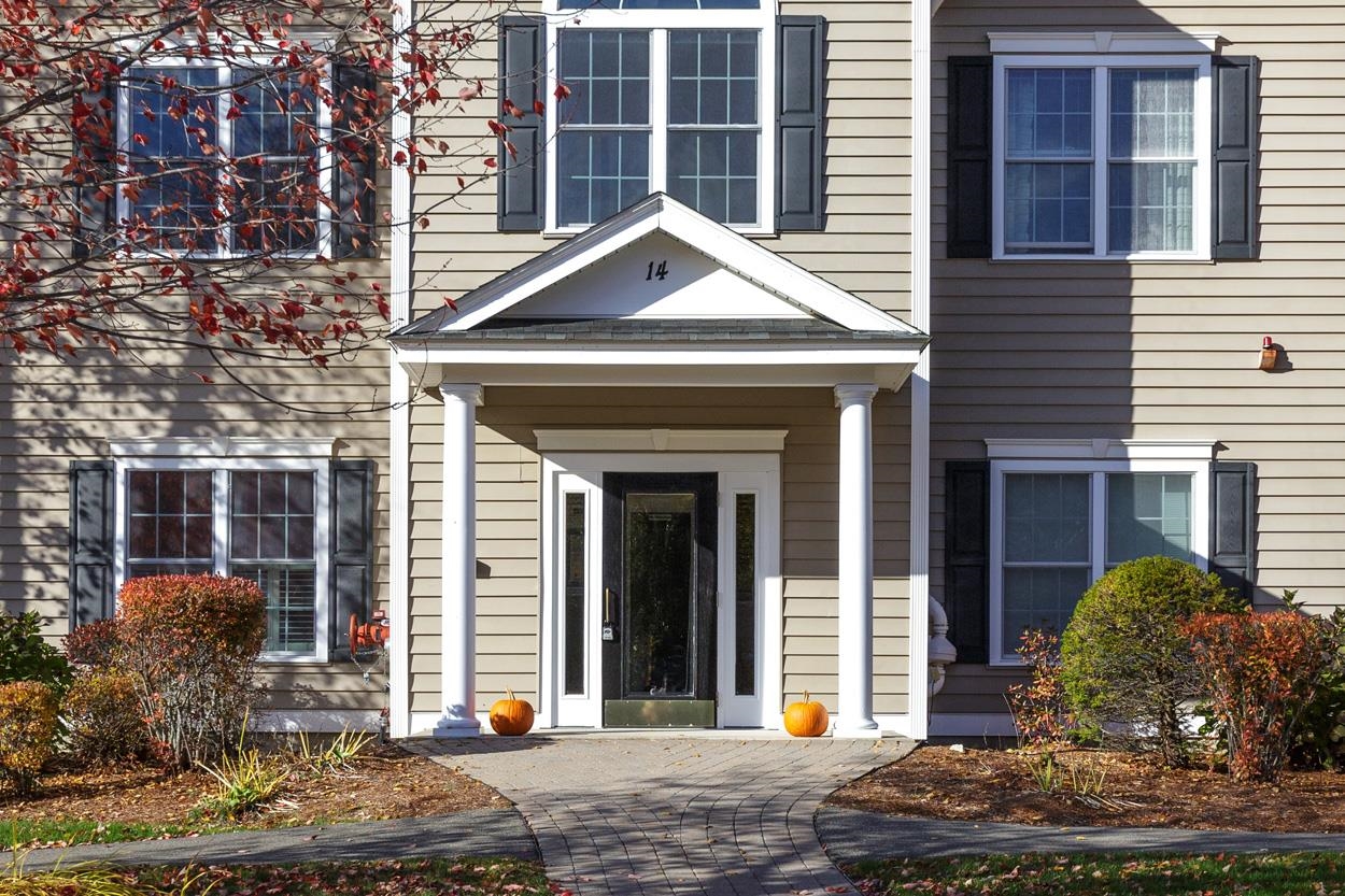 14 Carriage Way 5