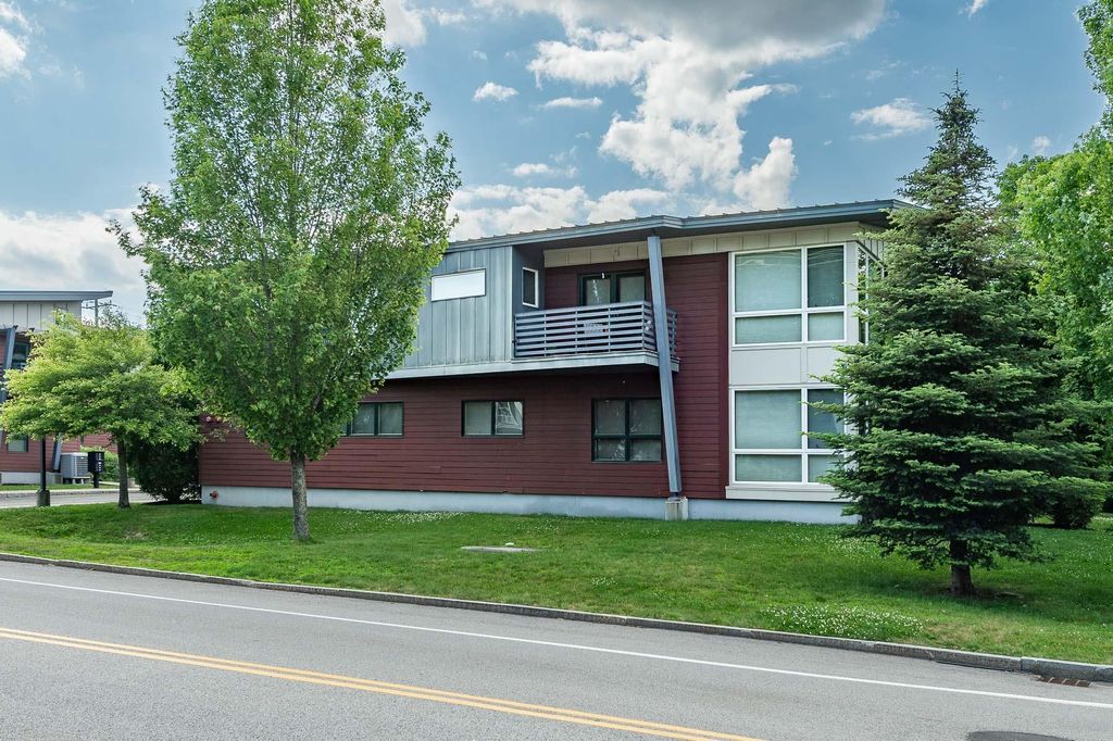 Photo of 659 Dennett Street #1, Portsmouth, NH 03801 (MLS # 5050176)