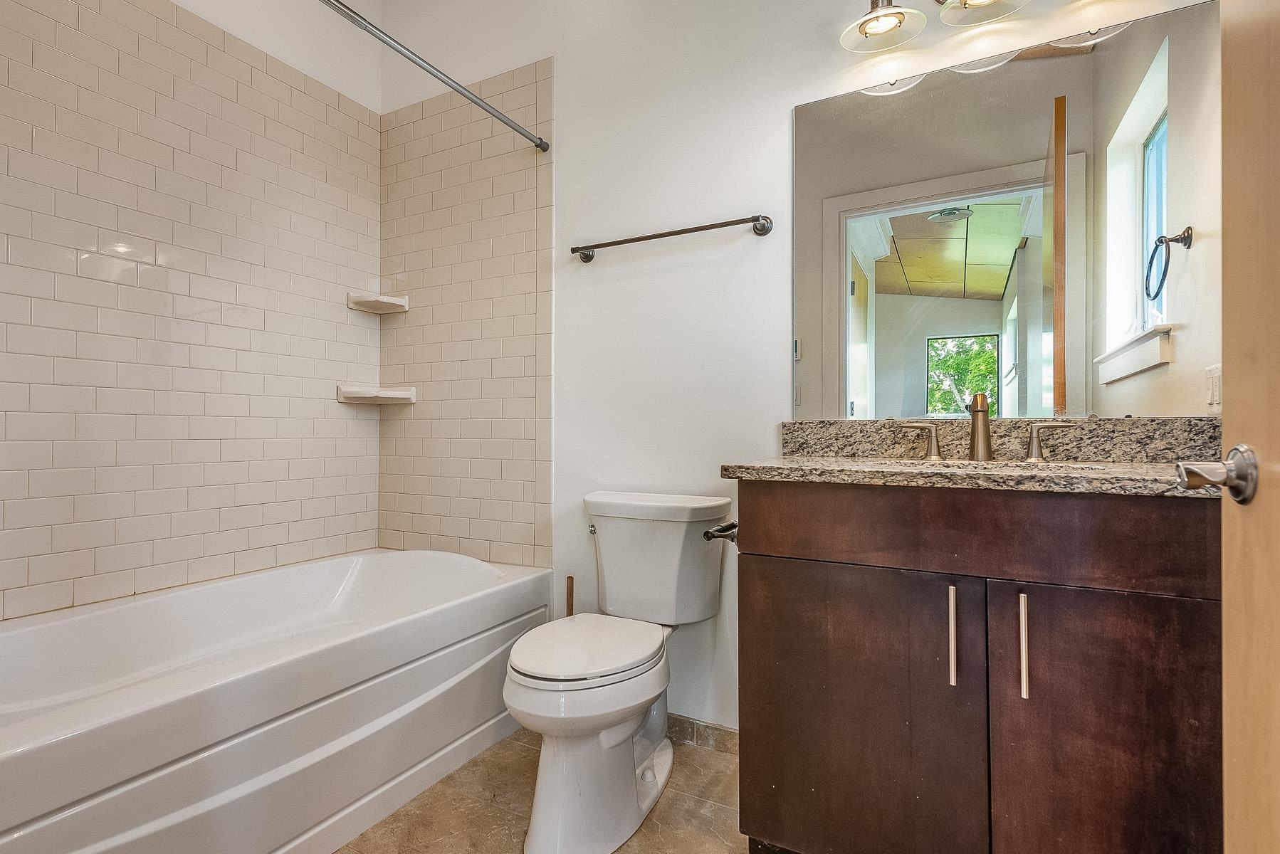 Portsmouth, New Hampshire 03801, United States, 3 Bedrooms Bedrooms, ,3 BathroomsBathrooms,Residential,Active,166084