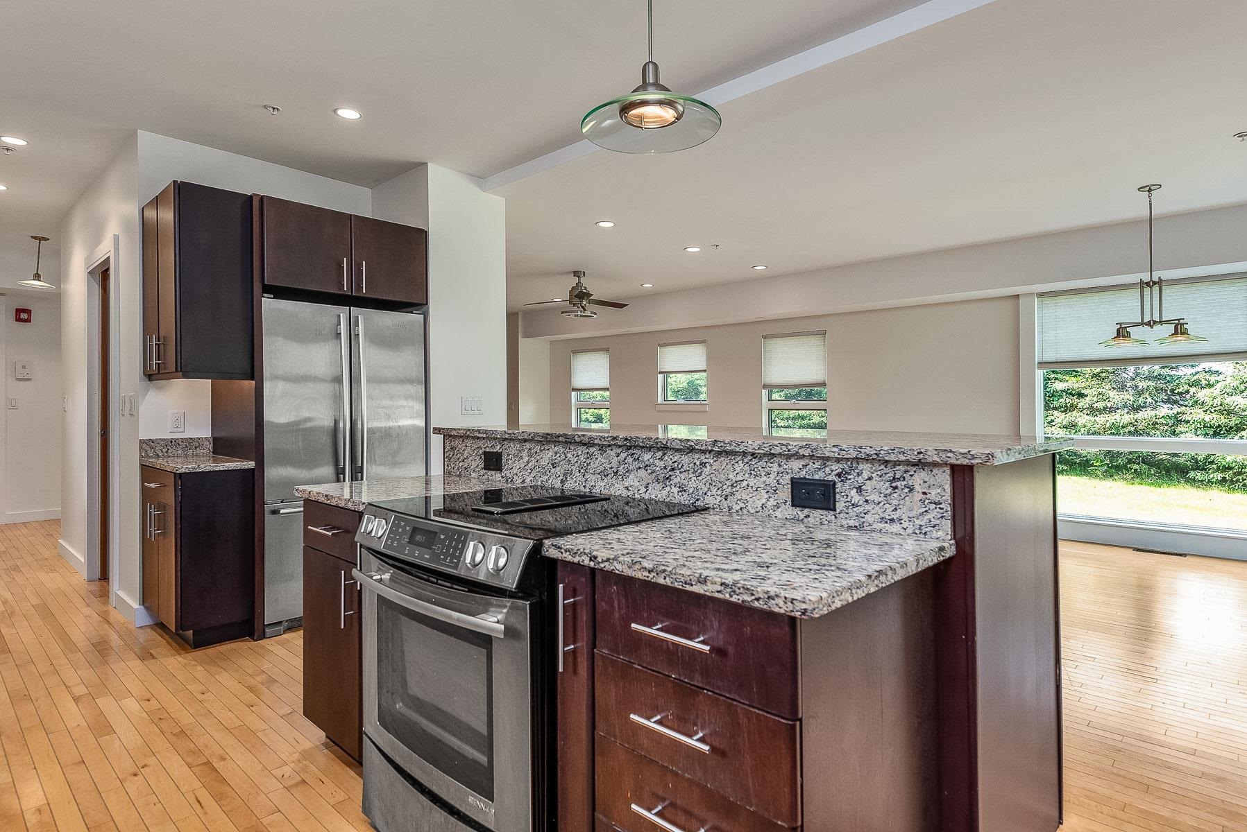 Portsmouth, New Hampshire 03801, United States, 3 Bedrooms Bedrooms, ,3 BathroomsBathrooms,Residential,Active,166084