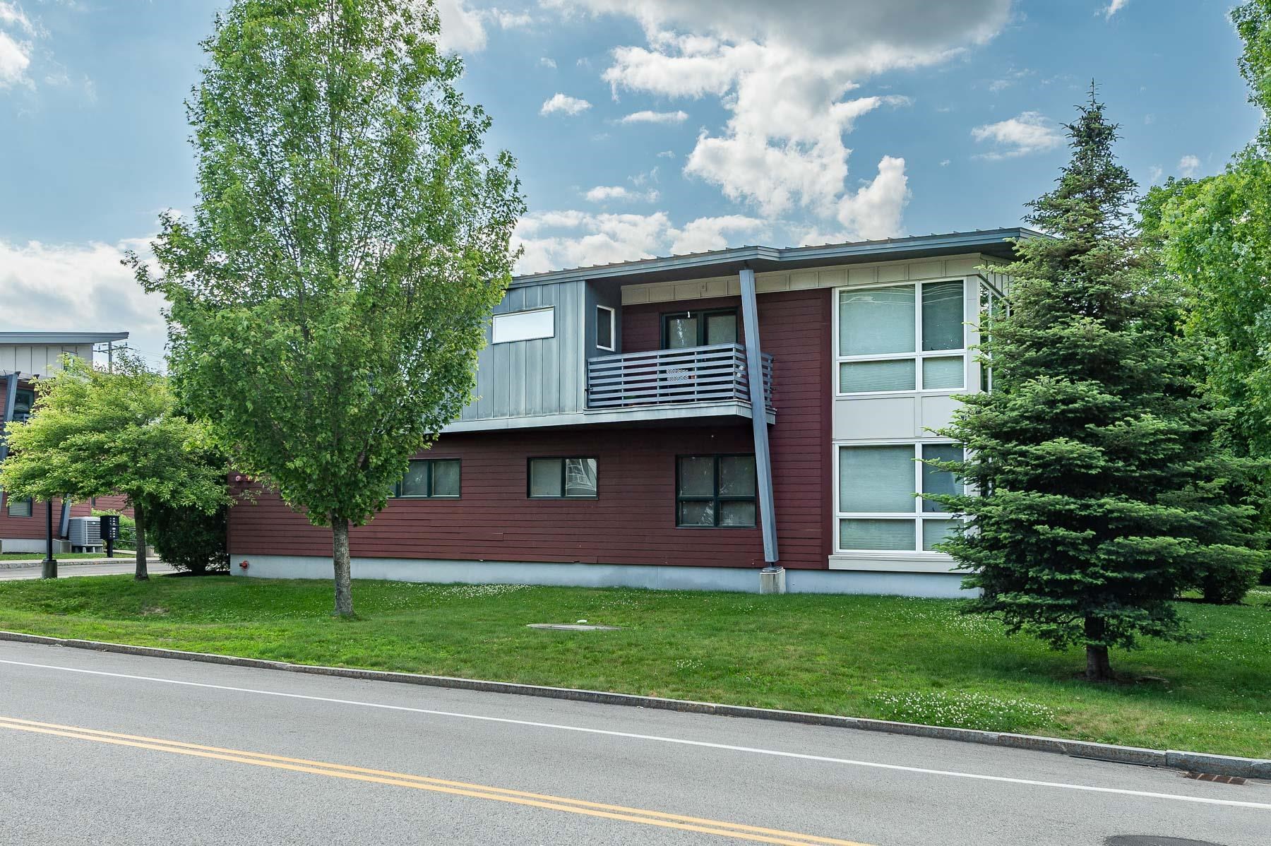 Portsmouth, New Hampshire 03801, United States, 3 Bedrooms Bedrooms, ,3 BathroomsBathrooms,Residential,Active,166084