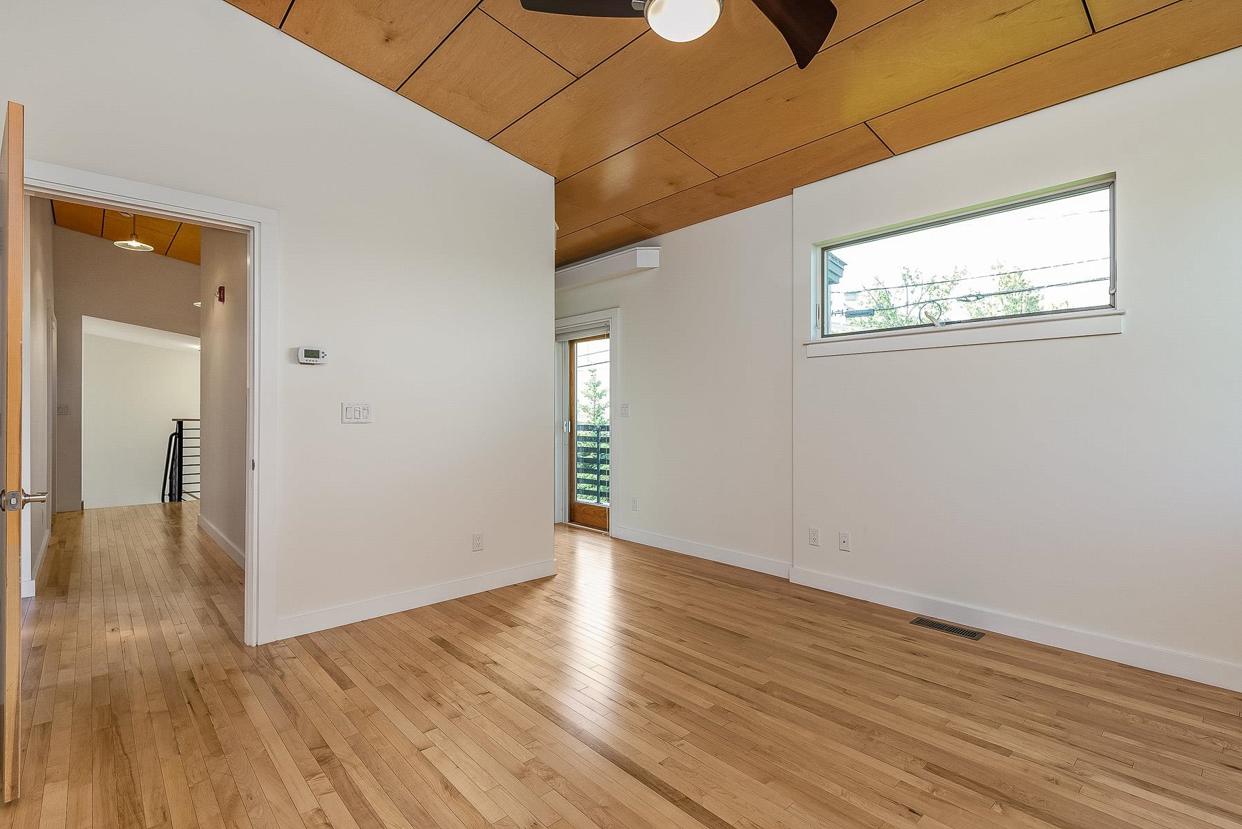 Portsmouth, New Hampshire 03801, United States, 3 Bedrooms Bedrooms, ,3 BathroomsBathrooms,Residential,Active,166084