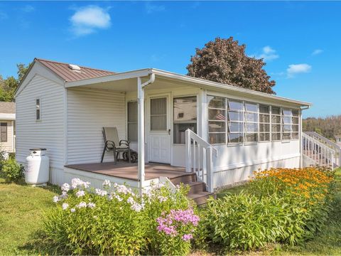 13 Jonathan Circle South Hero VT 05486