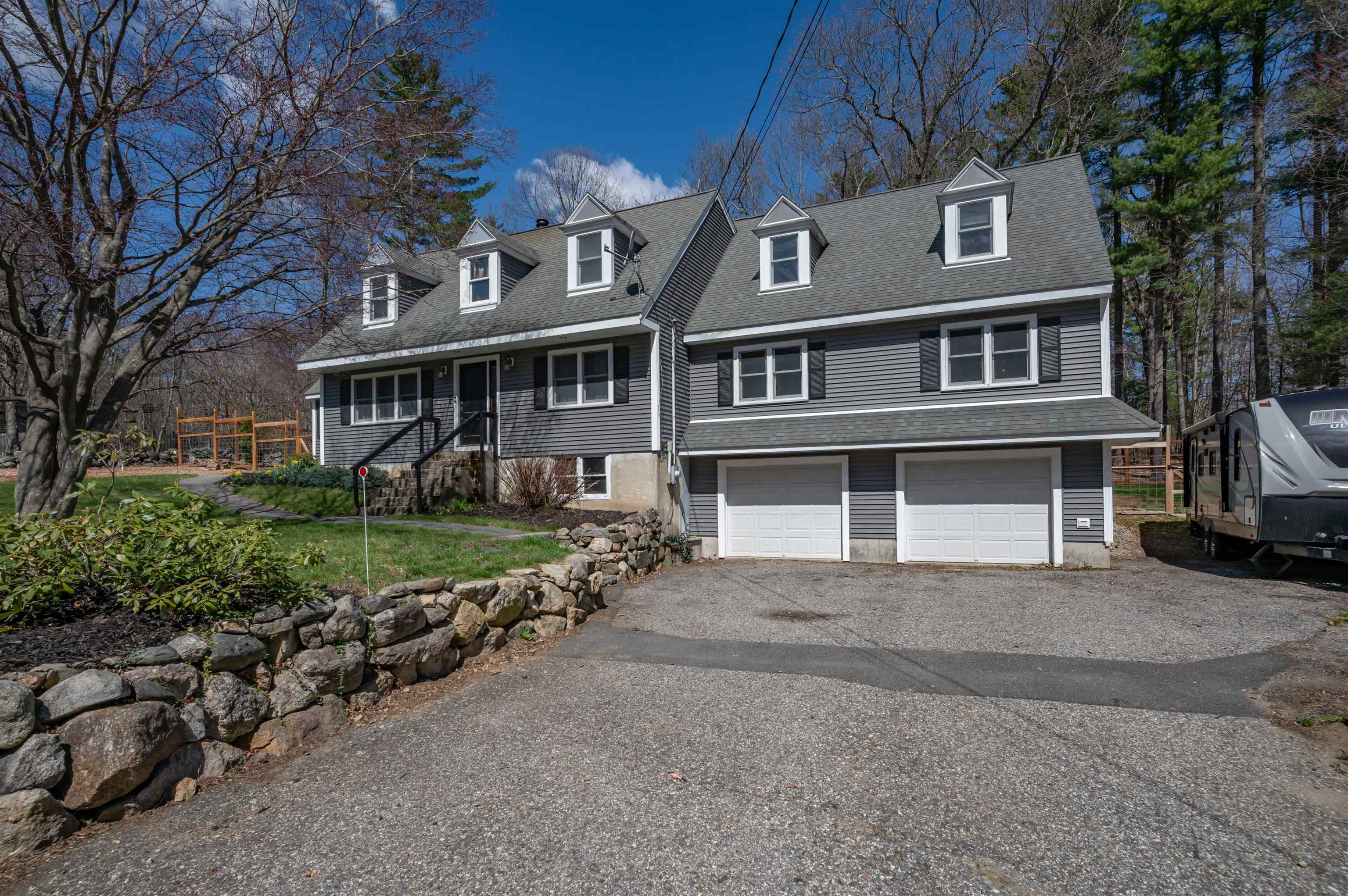 43 Academy Avenue