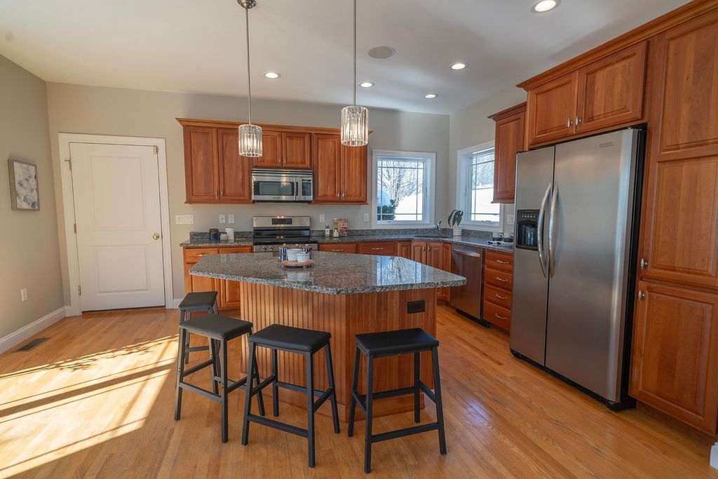 Photo of 38 Gordon Mountain Road, Windham, NH 03087 (MLS # 5078408)