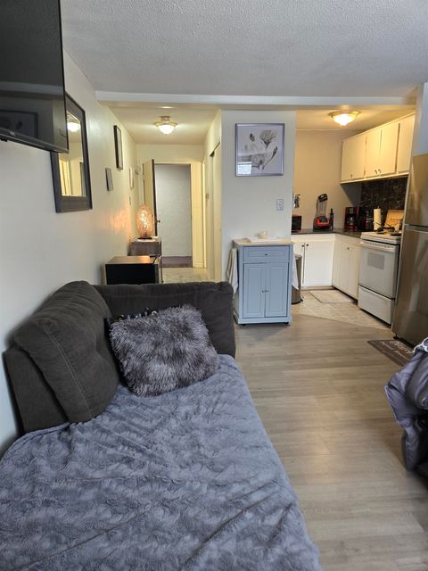 2 Silvestri Circle 6 Derry NH 03038