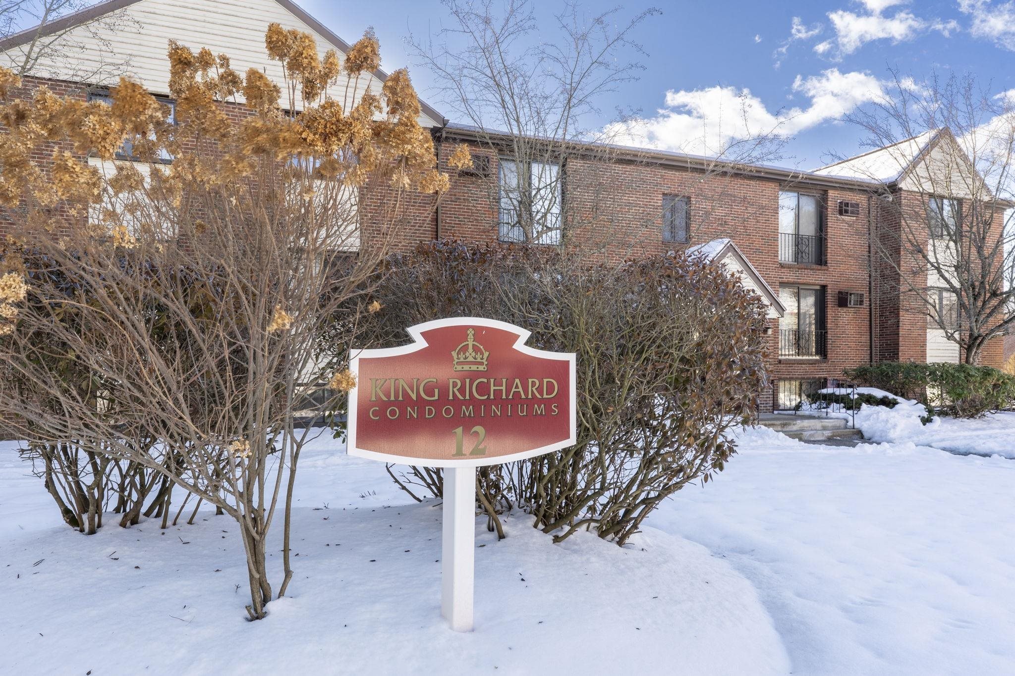 12 English Village Road 201