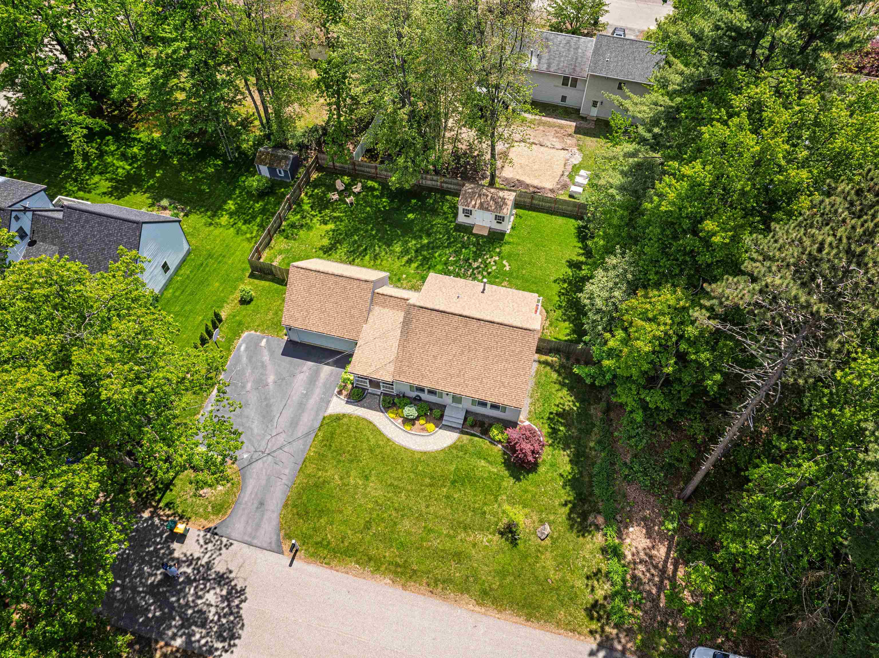 4 Birch Hollow Lane