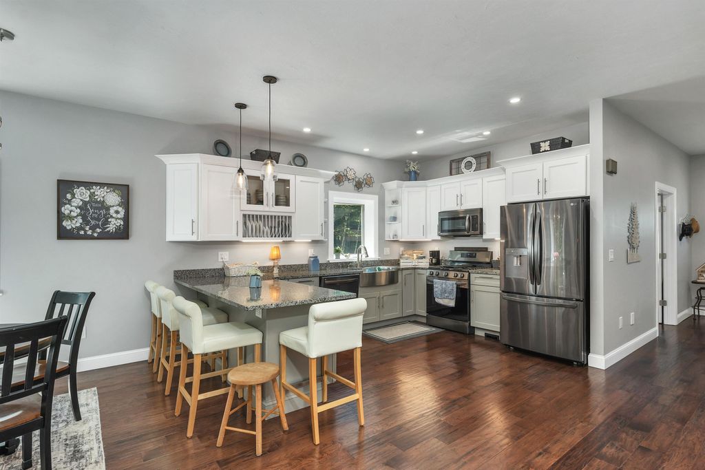 Photo of 22 Stonehenge Circle #7, Northfield, NH 03276 (MLS # 5049372)