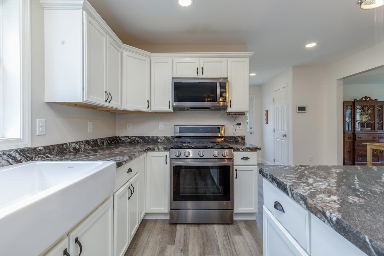 Pembroke, New Hampshire 03275, United States, 3 Bedrooms Bedrooms, ,2 BathroomsBathrooms,Residential,Active,153090