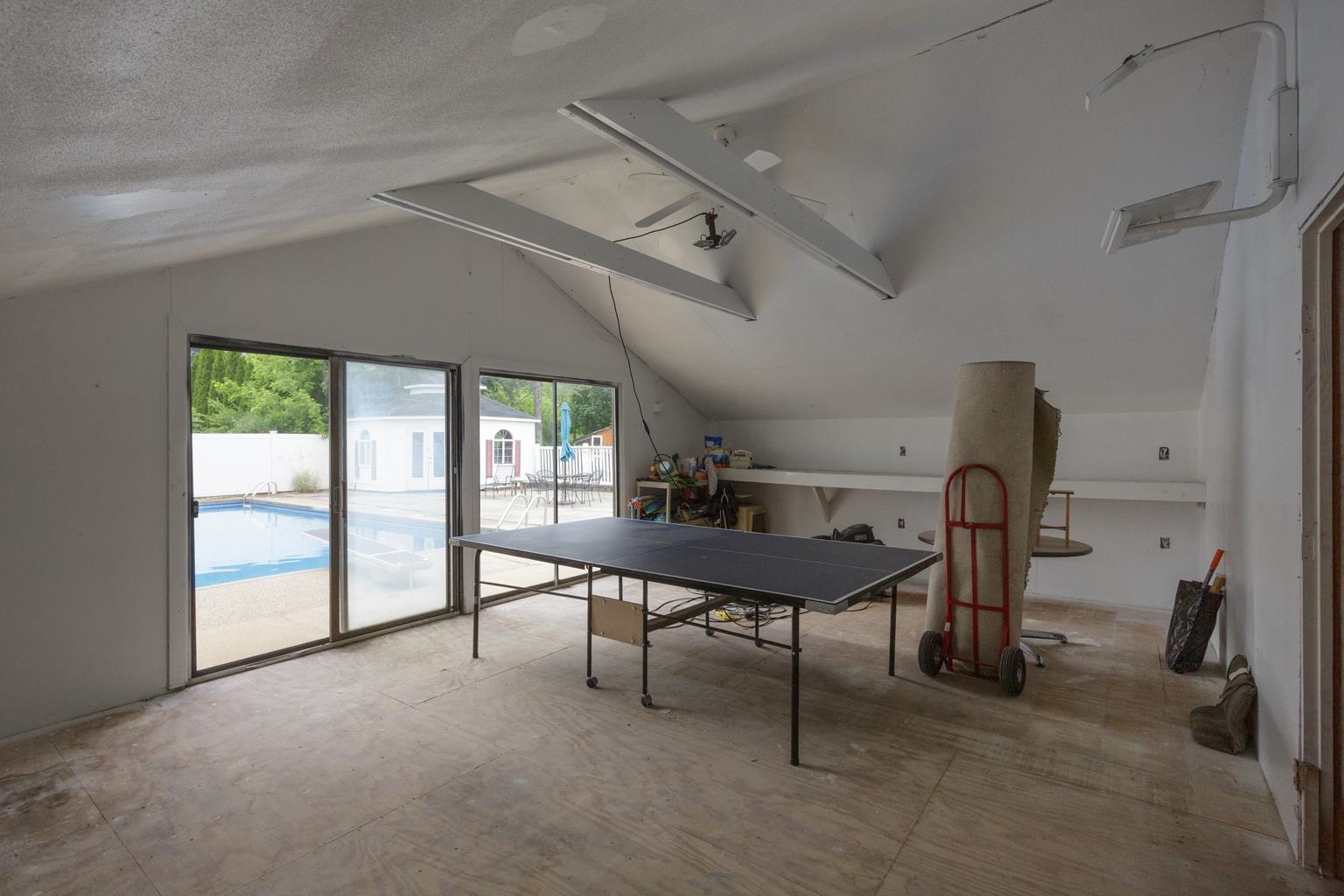 Pembroke, New Hampshire 03275, United States, 3 Bedrooms Bedrooms, ,2 BathroomsBathrooms,Residential,Active,153090