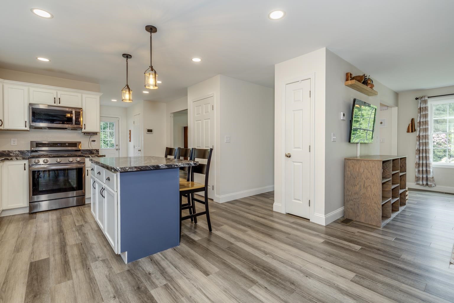 Pembroke, New Hampshire 03275, United States, 3 Bedrooms Bedrooms, ,2 BathroomsBathrooms,Residential,Active,153090