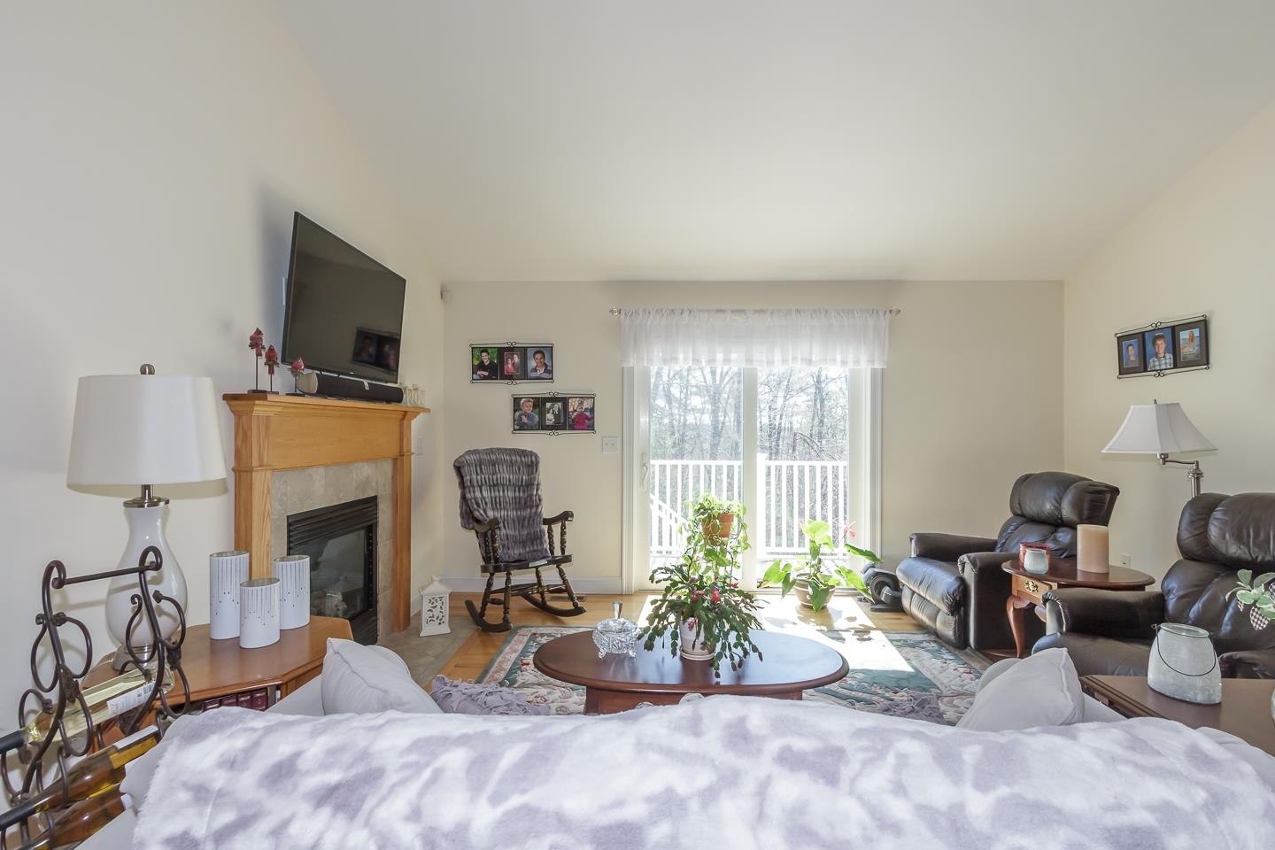 Hooksett, New Hampshire 03106, United States, 2 Bedrooms Bedrooms, ,2 BathroomsBathrooms,Residential,Pending,114539