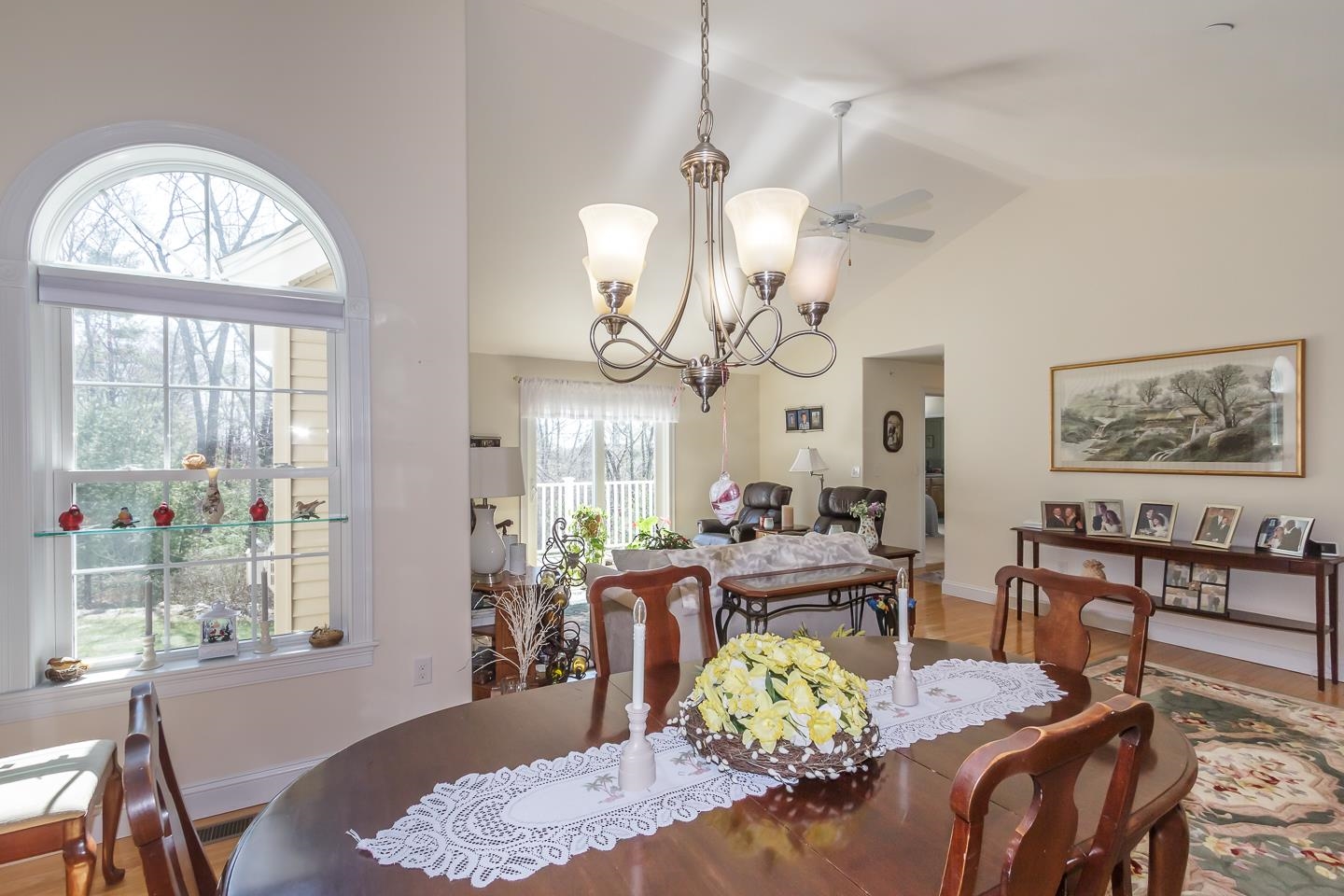 Hooksett, New Hampshire 03106, United States, 2 Bedrooms Bedrooms, ,2 BathroomsBathrooms,Residential,Pending,114539