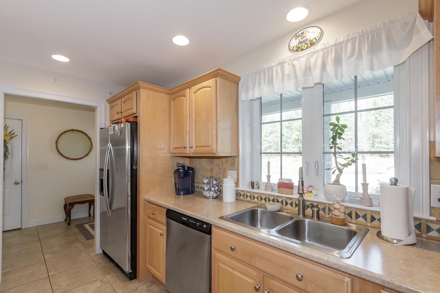 Hooksett, New Hampshire 03106, United States, 2 Bedrooms Bedrooms, ,2 BathroomsBathrooms,Residential,Pending,114539