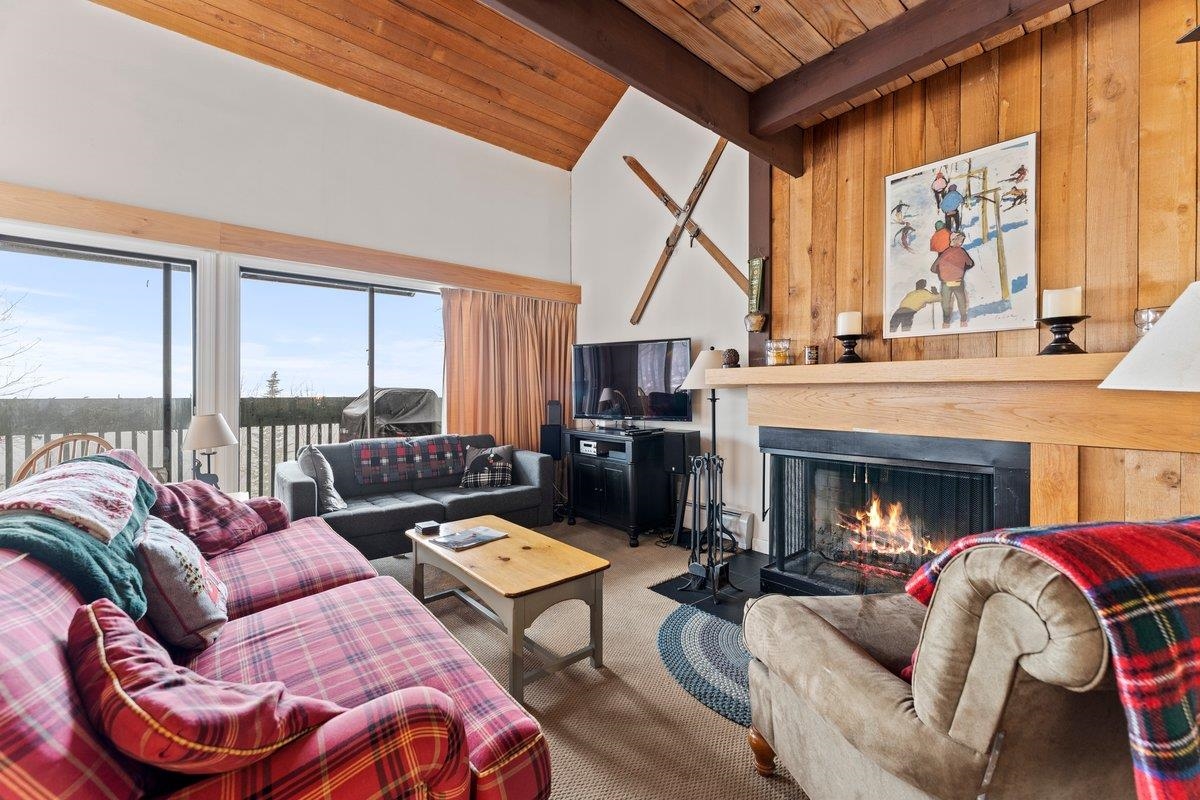 85 Rimrock Road 13A