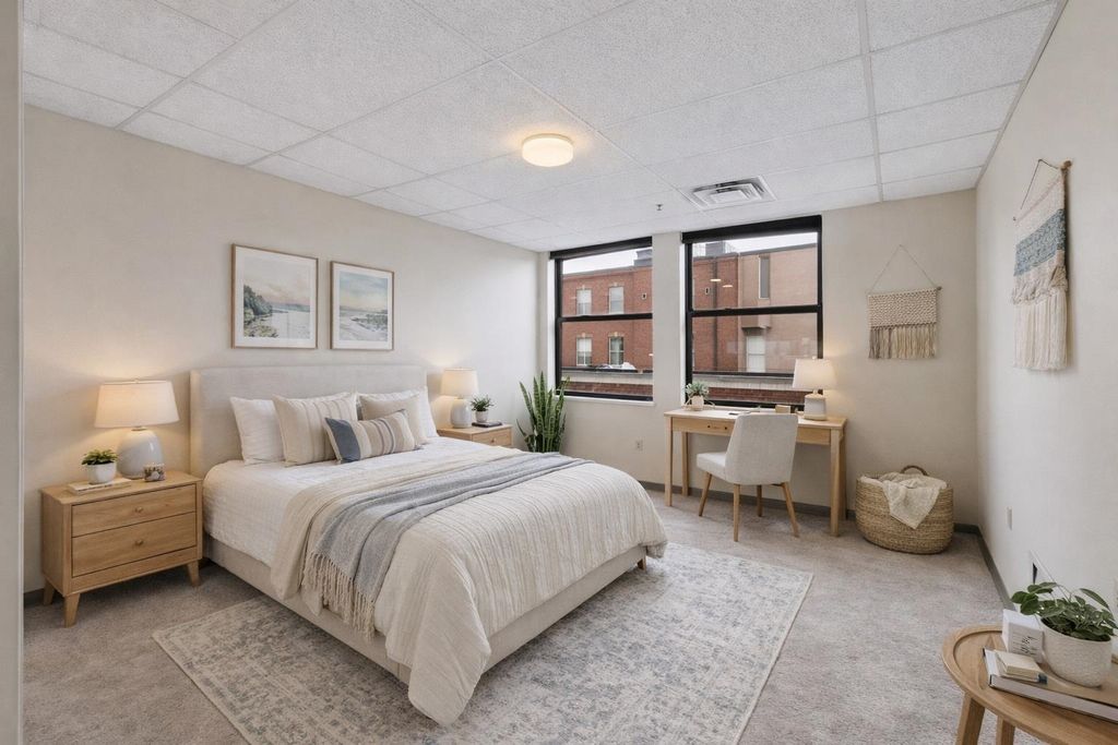 Photo of 1015 Elm Street, Manchester, NH 03101 (MLS # 5074704)