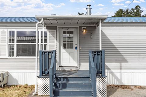 5R Arrow Drive Salem NH 03079