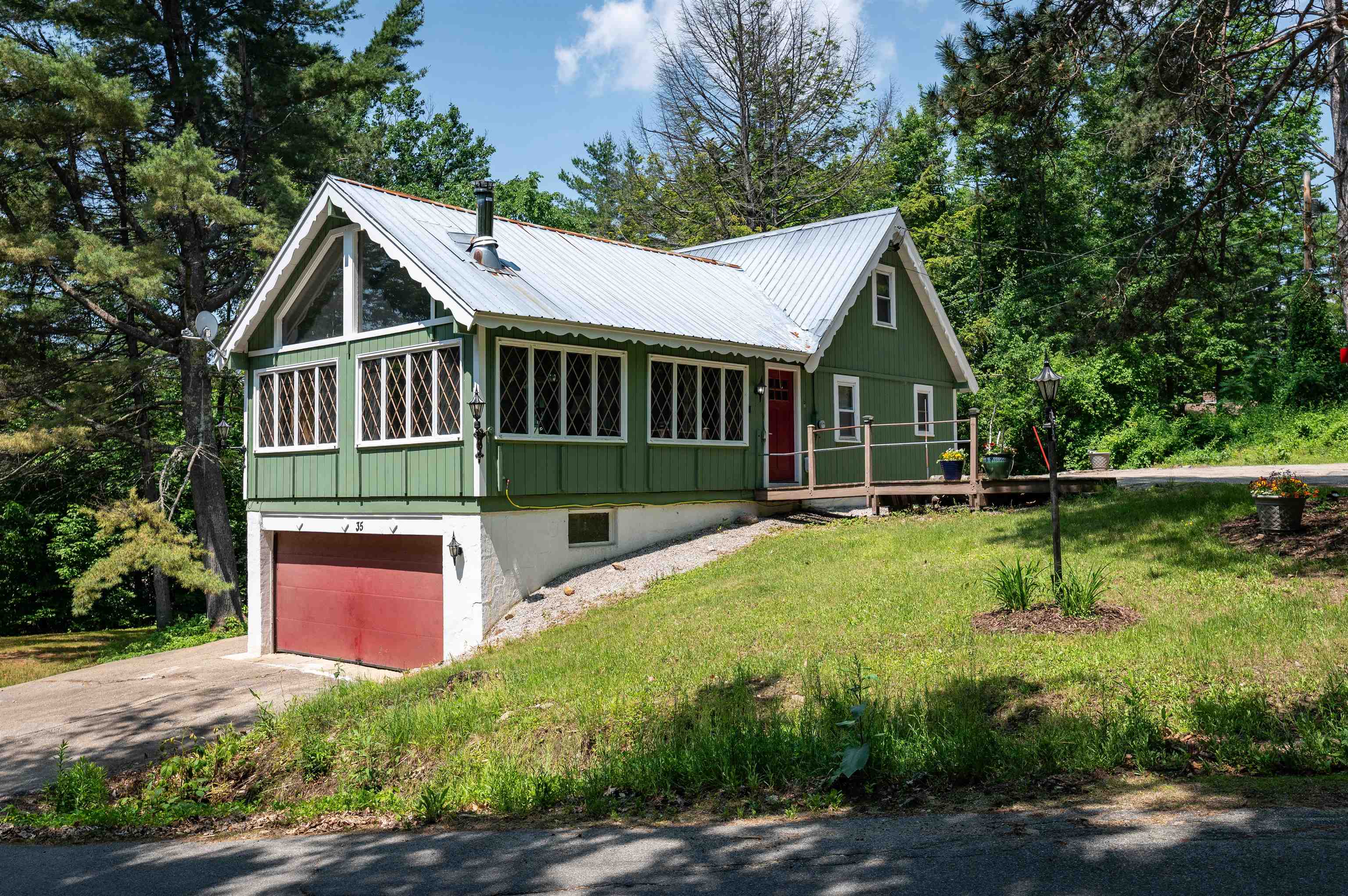 35 Alpstrausse Road