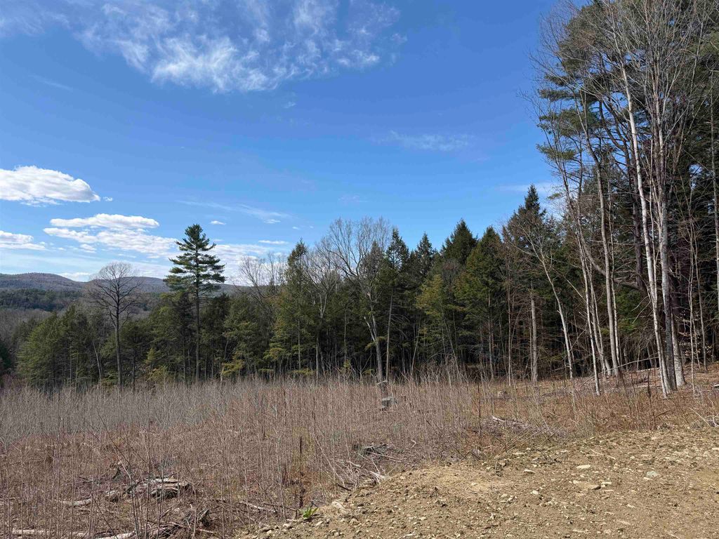Photo of 972 Dartmouth College Highway, Orford, NH 03777 (MLS # 5085935)