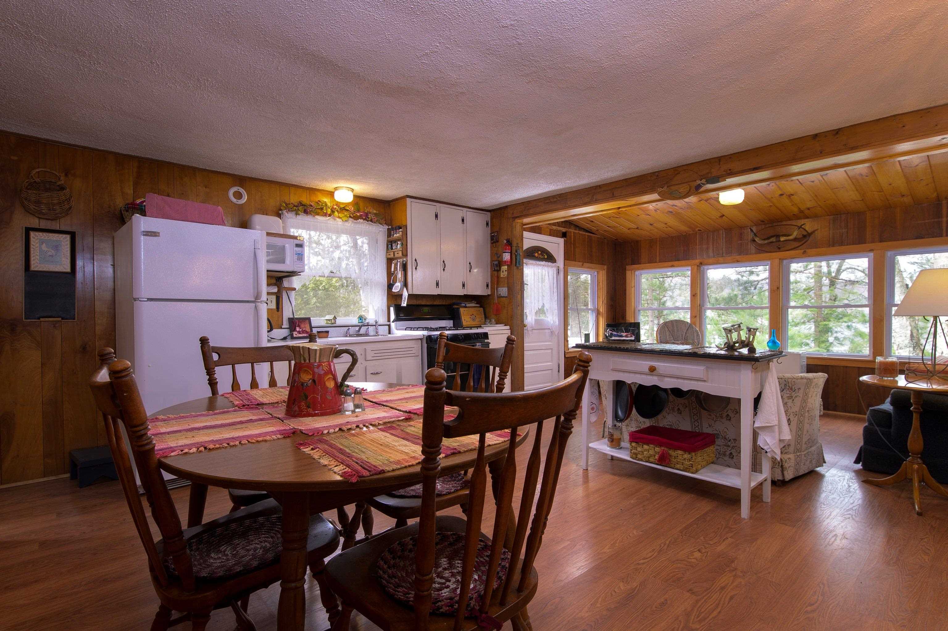1143 Lakeshore Drive