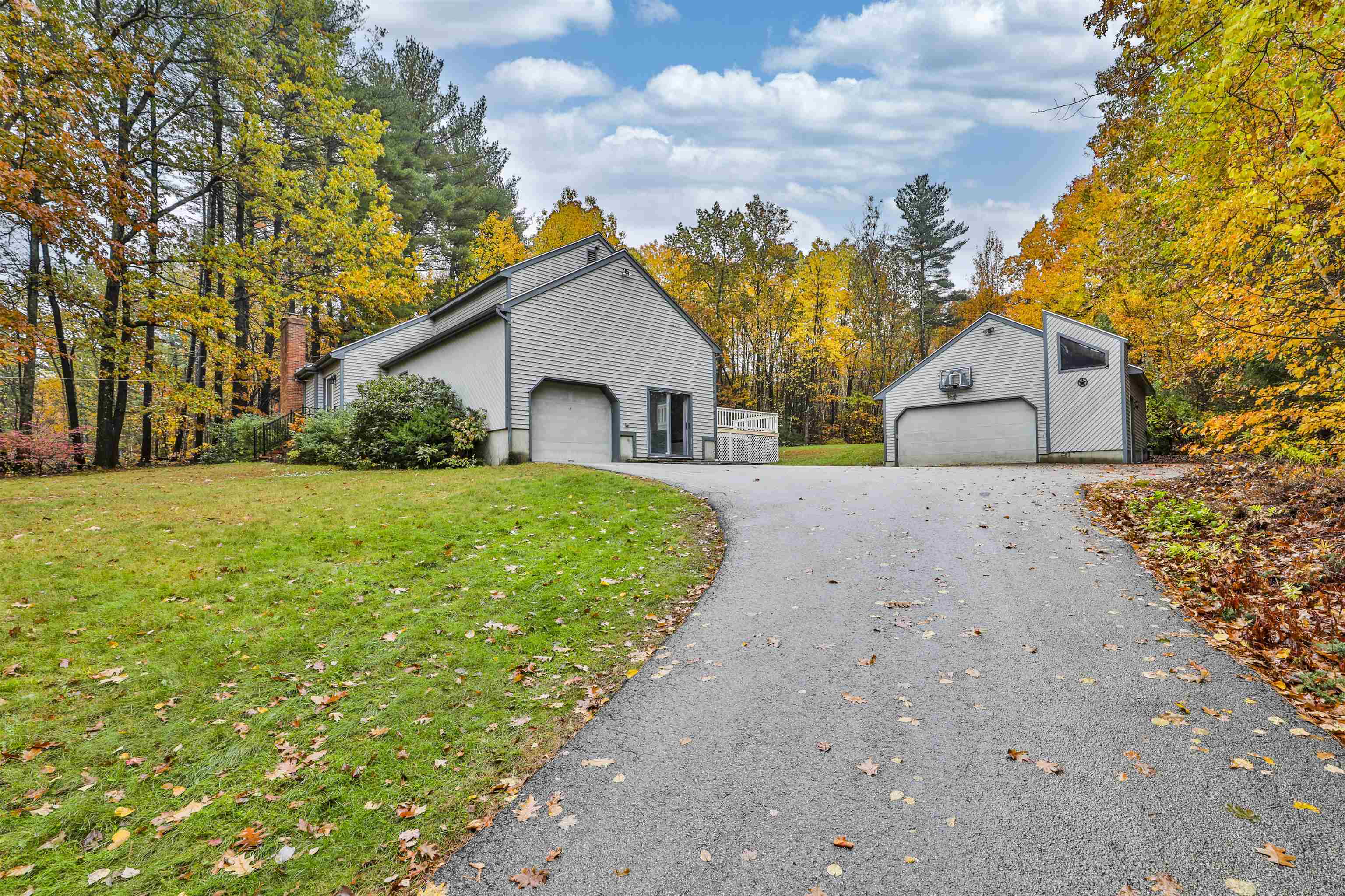 11 Teloian Drive