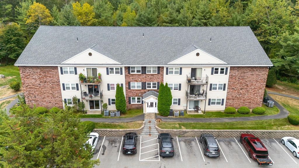 Photo of 6 Heritage Village Drive #408, Nashua, NH 03062 (MLS # 5062941)