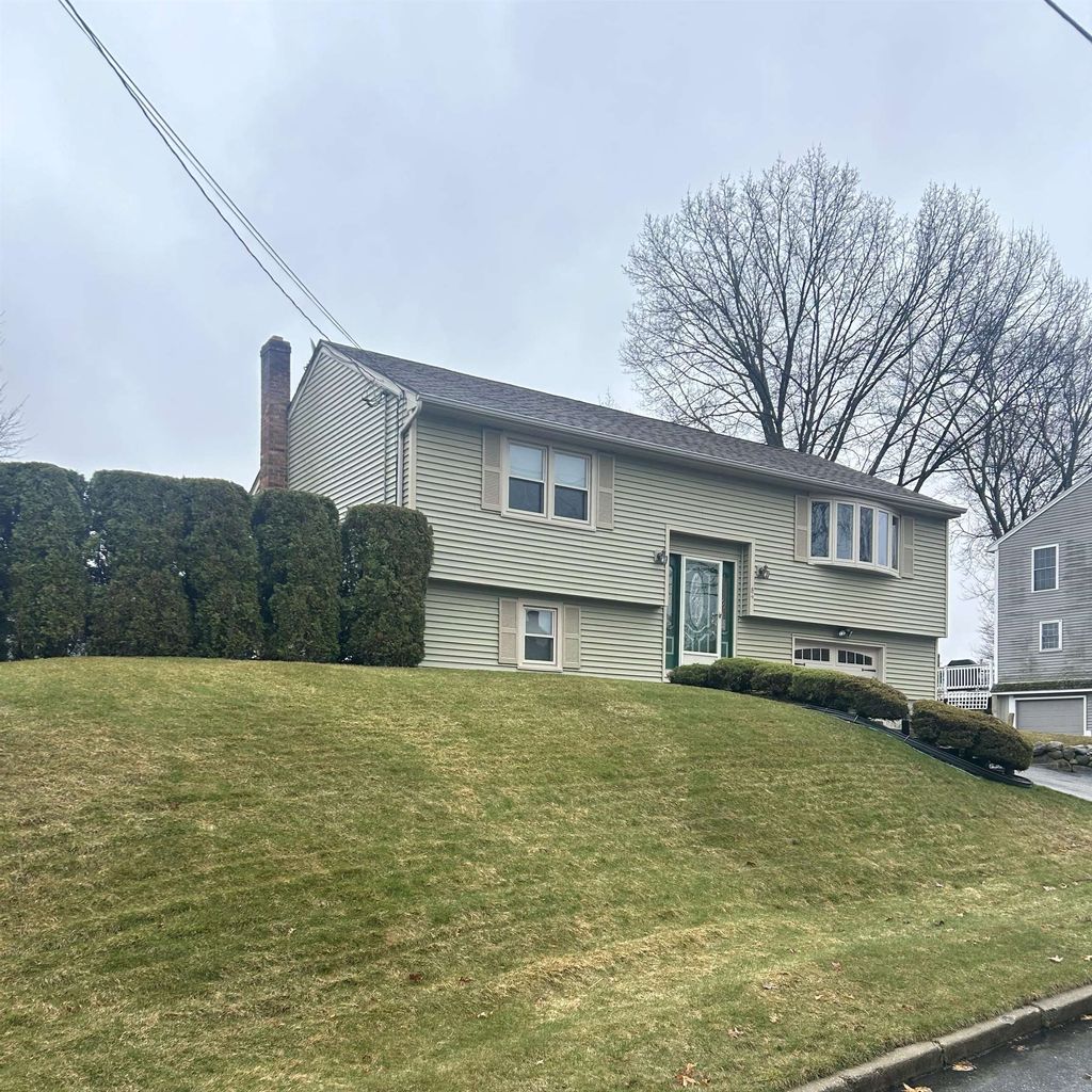 Photo of 84 S Fremont Street, Manchester, NH 03103 (MLS # 5081939)