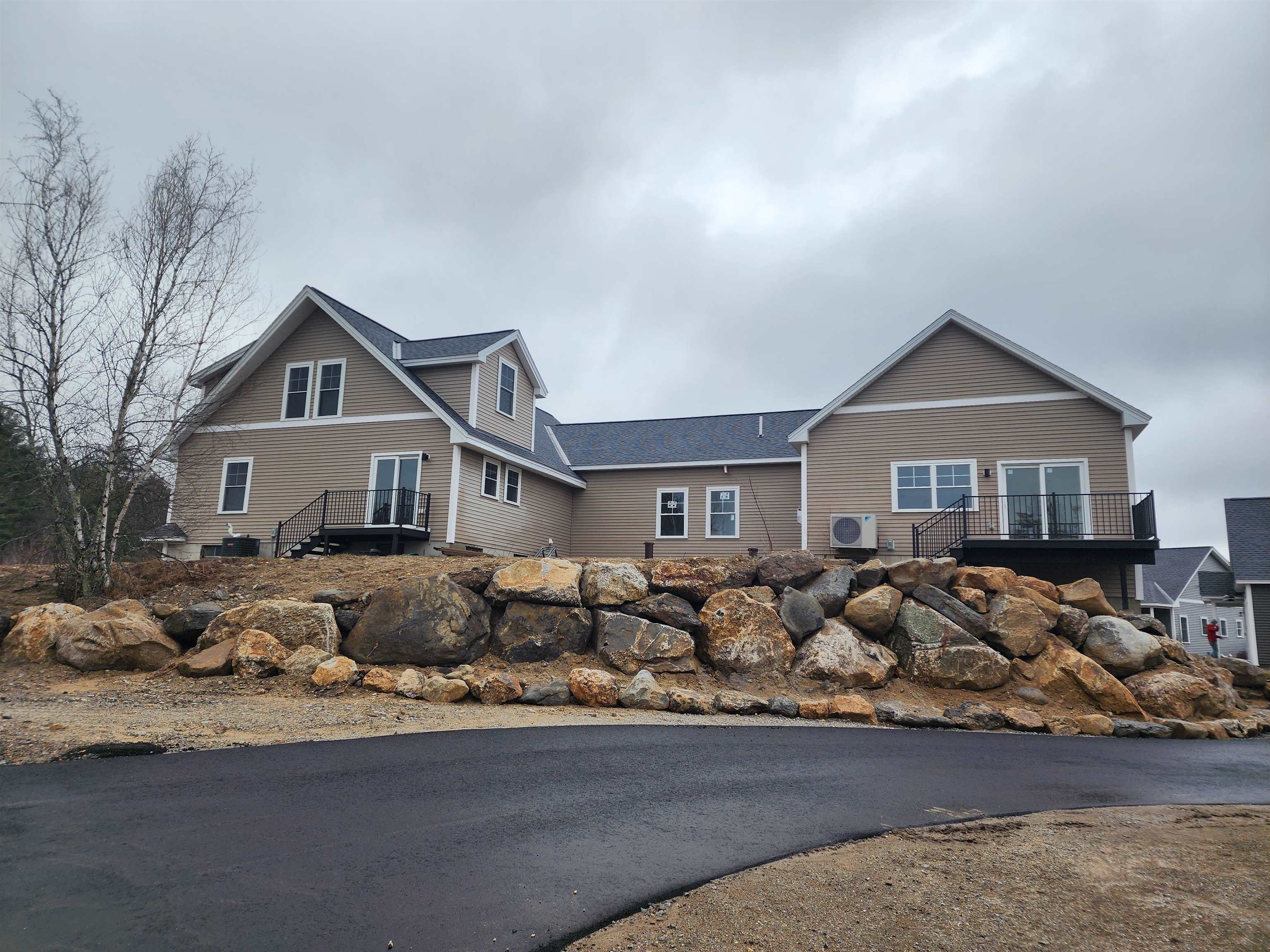 Chichester, New Hampshire 03258, United States, 2 Bedrooms Bedrooms, ,2 BathroomsBathrooms,Residential,Active,94939