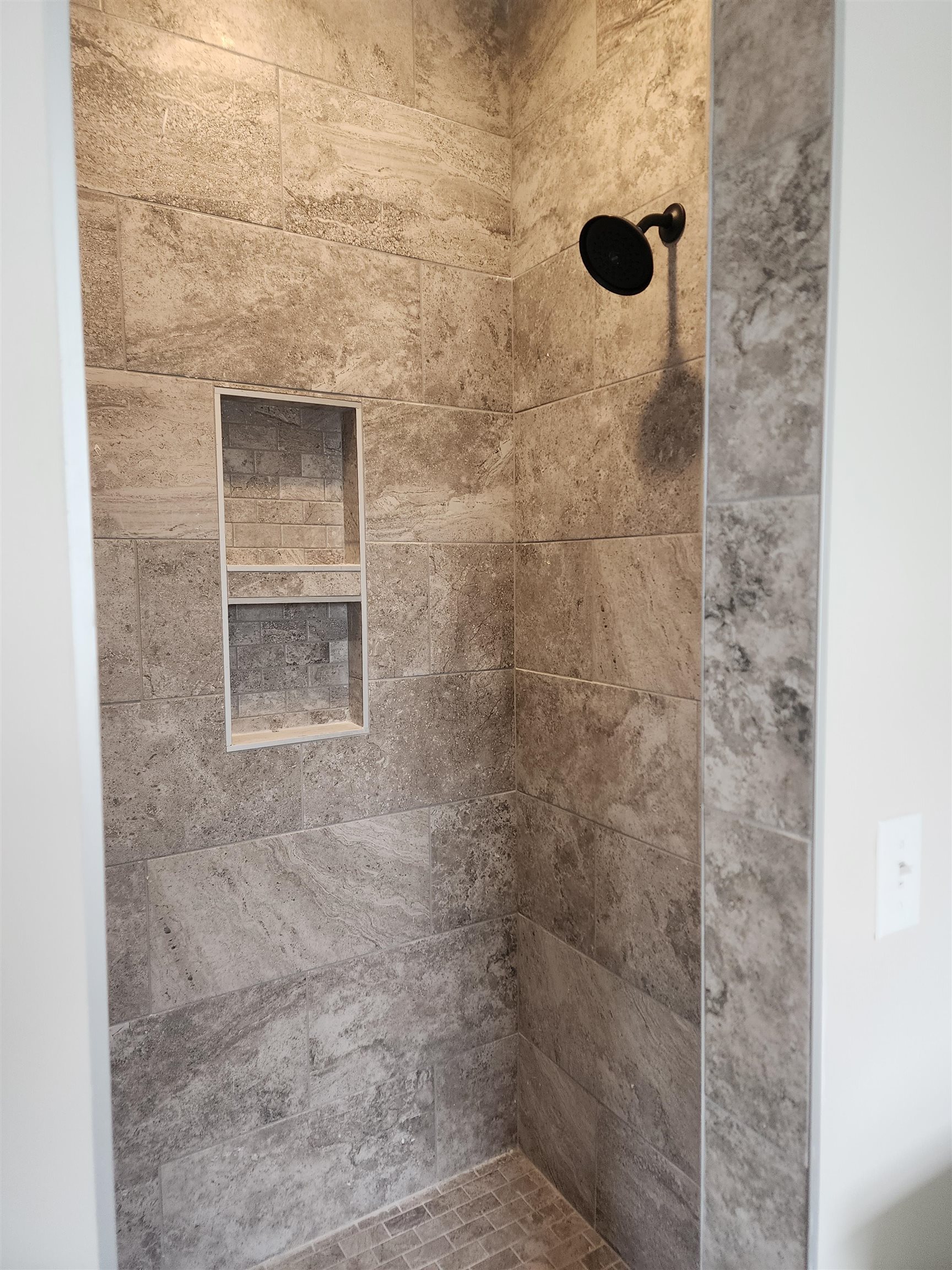 Chichester, New Hampshire 03258, United States, 2 Bedrooms Bedrooms, ,2 BathroomsBathrooms,Residential,Active,94939