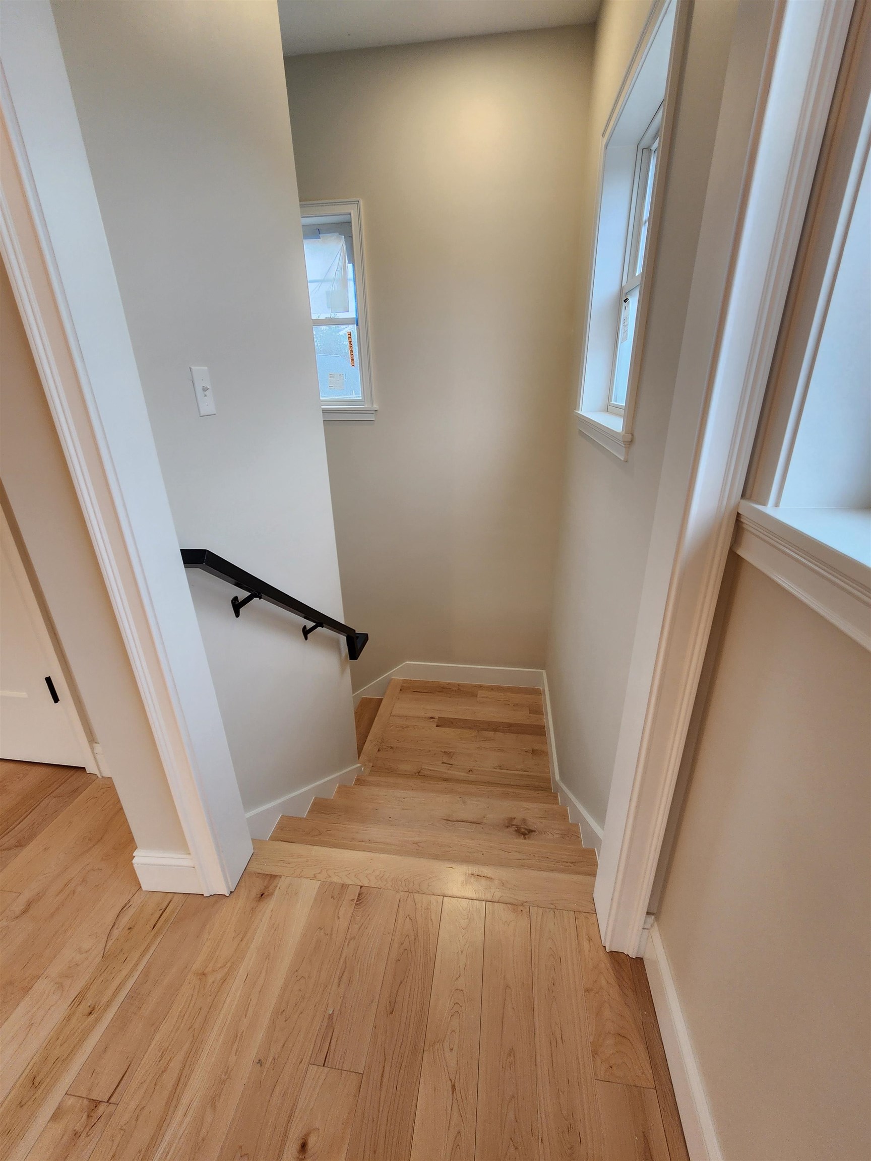 Chichester, New Hampshire 03258, United States, 2 Bedrooms Bedrooms, ,2 BathroomsBathrooms,Residential,Active,94939