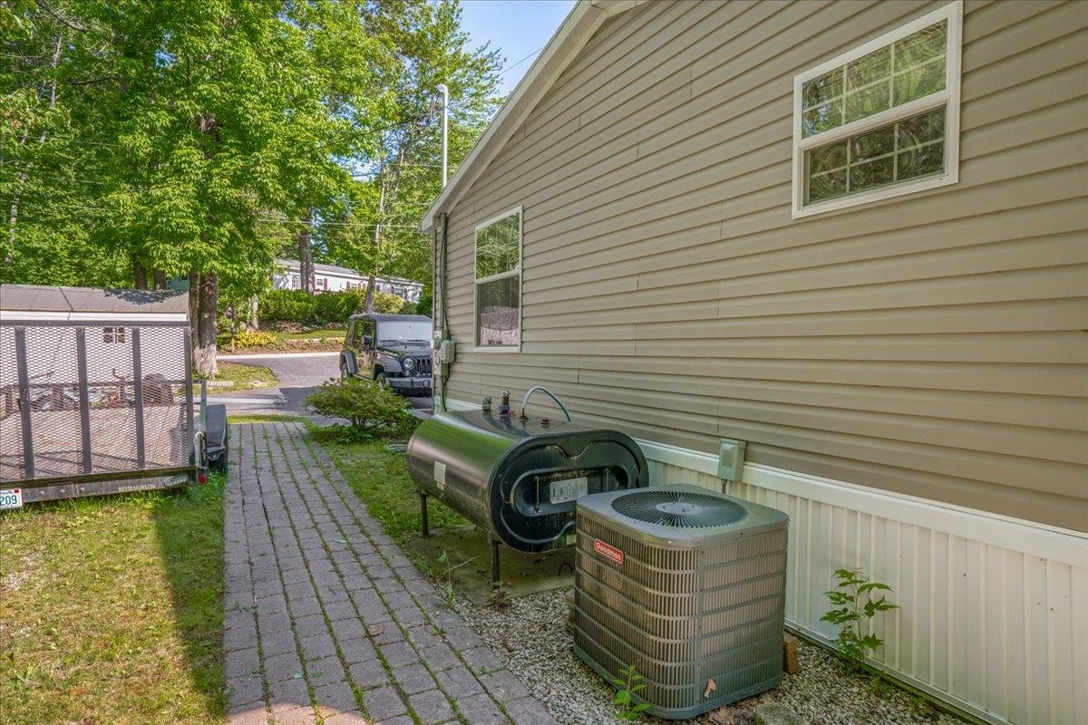 Rochester, New Hampshire 03867, United States, 3 Bedrooms Bedrooms, ,2 BathroomsBathrooms,Residential,Active,145853