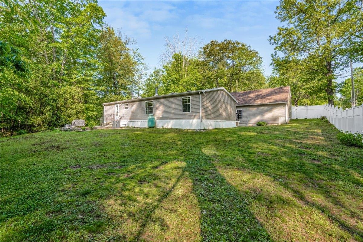 Rochester, New Hampshire 03867, United States, 3 Bedrooms Bedrooms, ,2 BathroomsBathrooms,Residential,Active,145853